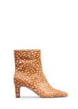 Cognac women's ankle boots with a pattern BUTYD-1302-1F(Z26)