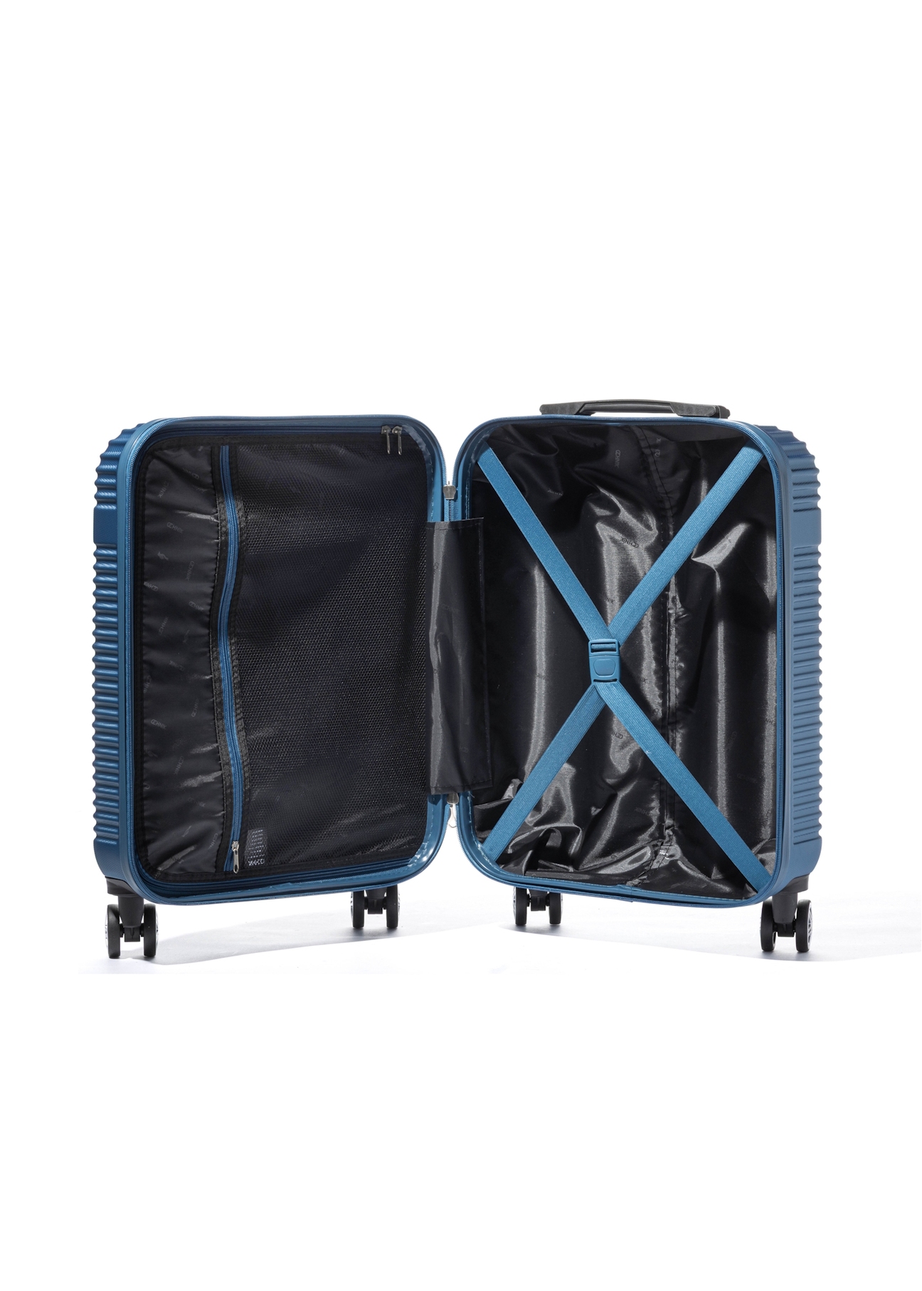 Small suitcase on wheels WALAB-0040-7H-19(W26)