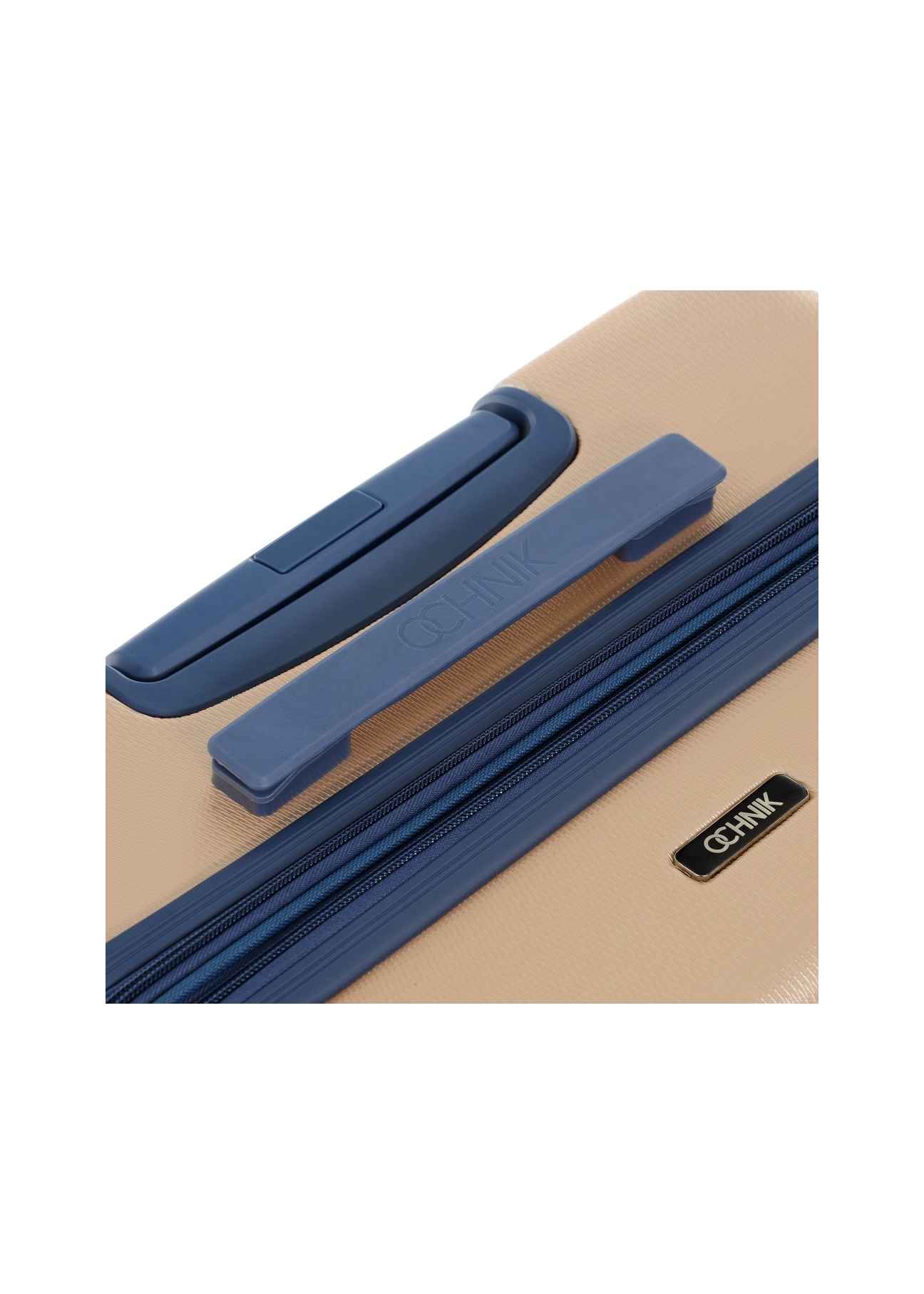 Średnia walizka na kółkach WALAB-0026-28-24-06