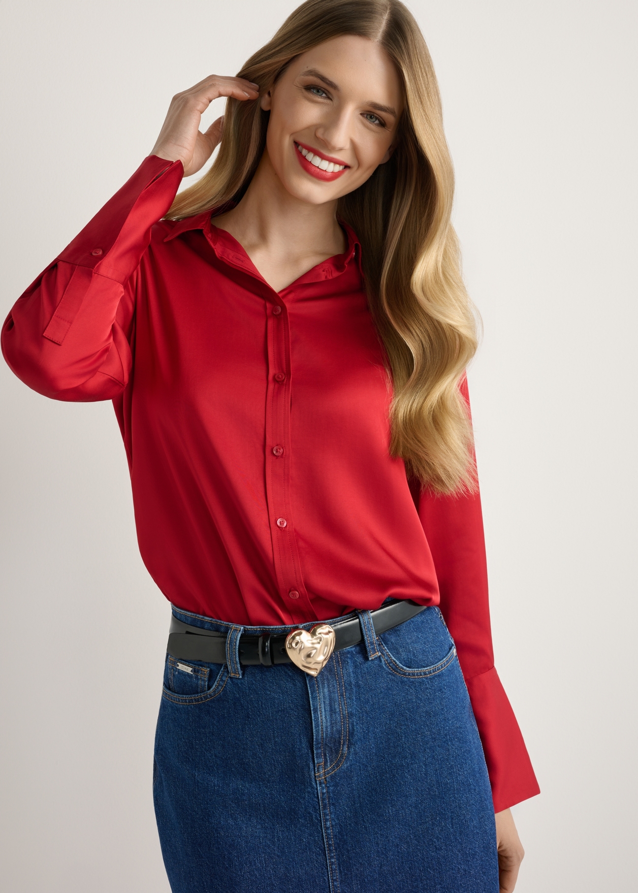 Red women's viscose shirt KOSDT-0183-4B(W26), front view of the product on the model. Half of the silhouette visible.