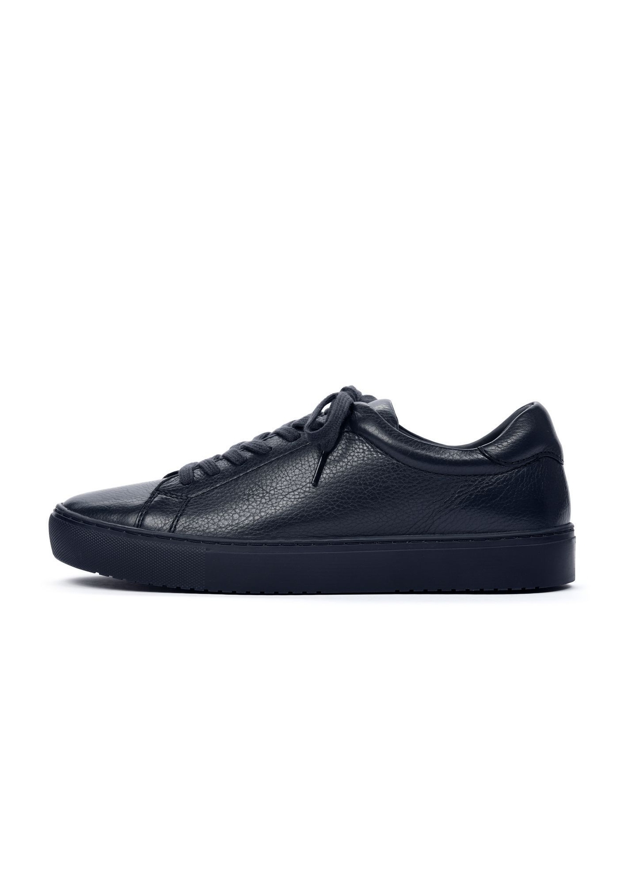 Navy blue leather sports shoes BUTYM-0503A-7D(Z26), side product view on white background.