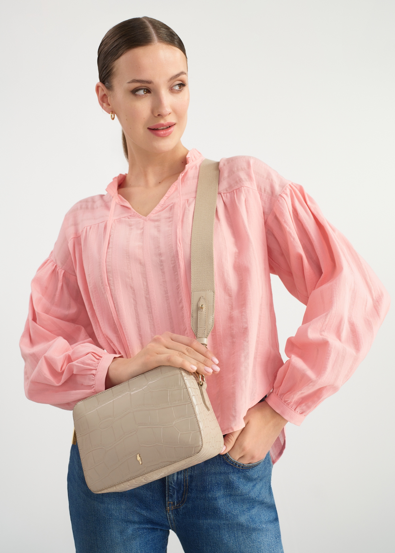 Cream small croco leather handbag for women TORES-1095-12(W25) - front view on white background. Half of the silhouette visible.