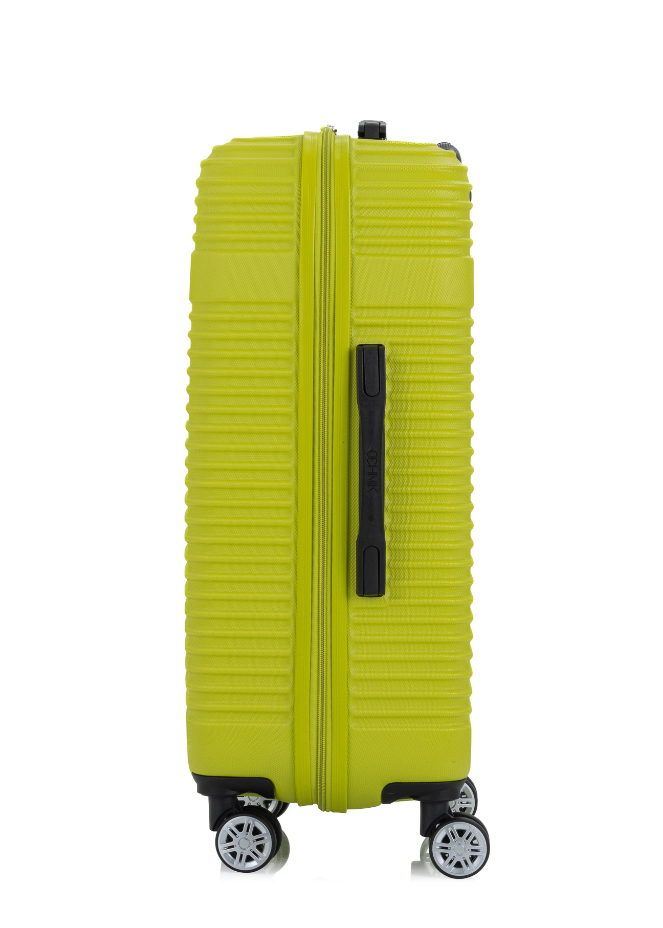 Medium suitcase on wheels WALAB-0040-84-24(W24)-02