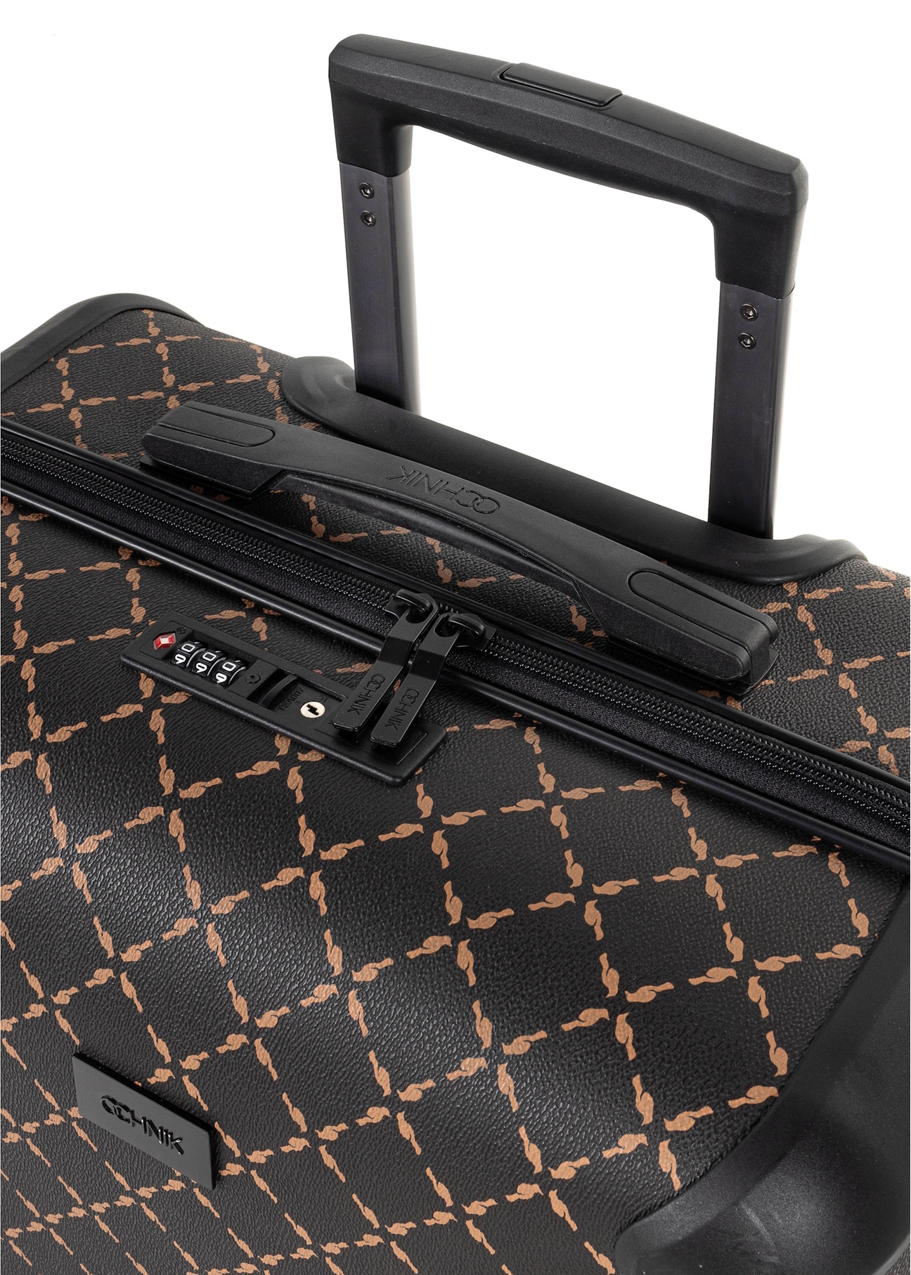 Large suitcase on wheels WALPP-0023-98-28(W25)-05