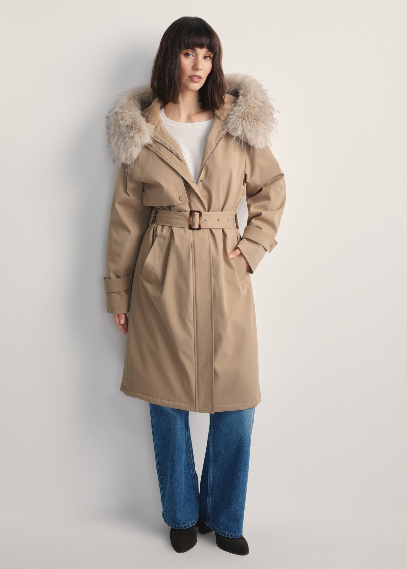 Beige women's winter jacket KURDT-0613-81(Z25) - front product view, model against white background. Full body visible.