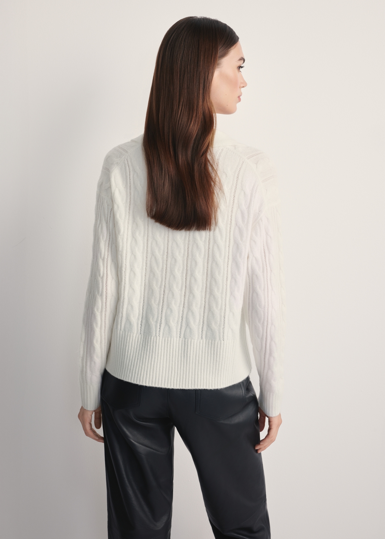 Cream women's sweater SWEDT-0254-12(Z25), back view of the product on the model. Half of the silhouette visible.