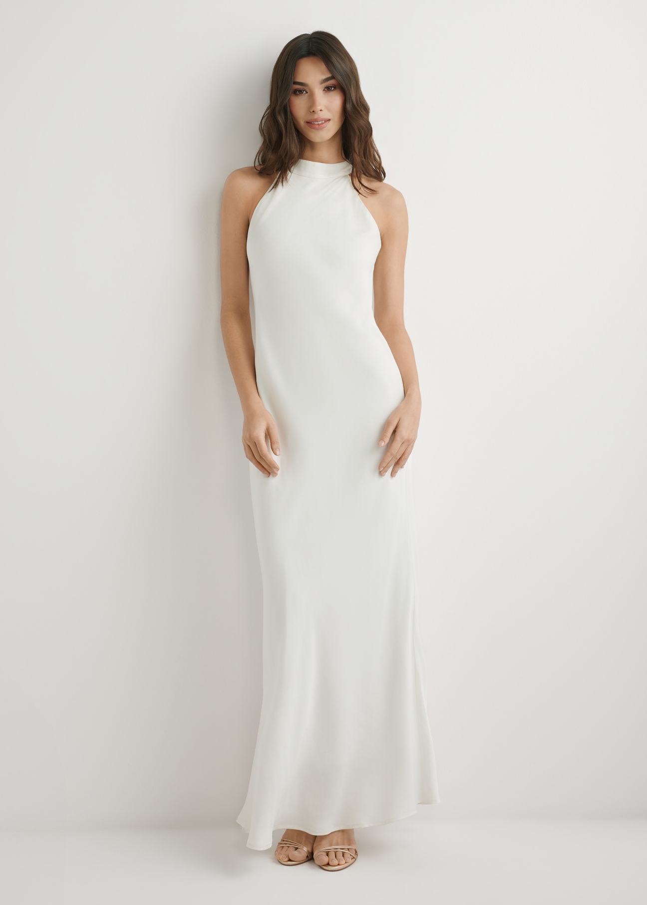 Ecru viscose dress SUKDT-0264-0B(W26), front view of the product on the model. Full silhouette visible.