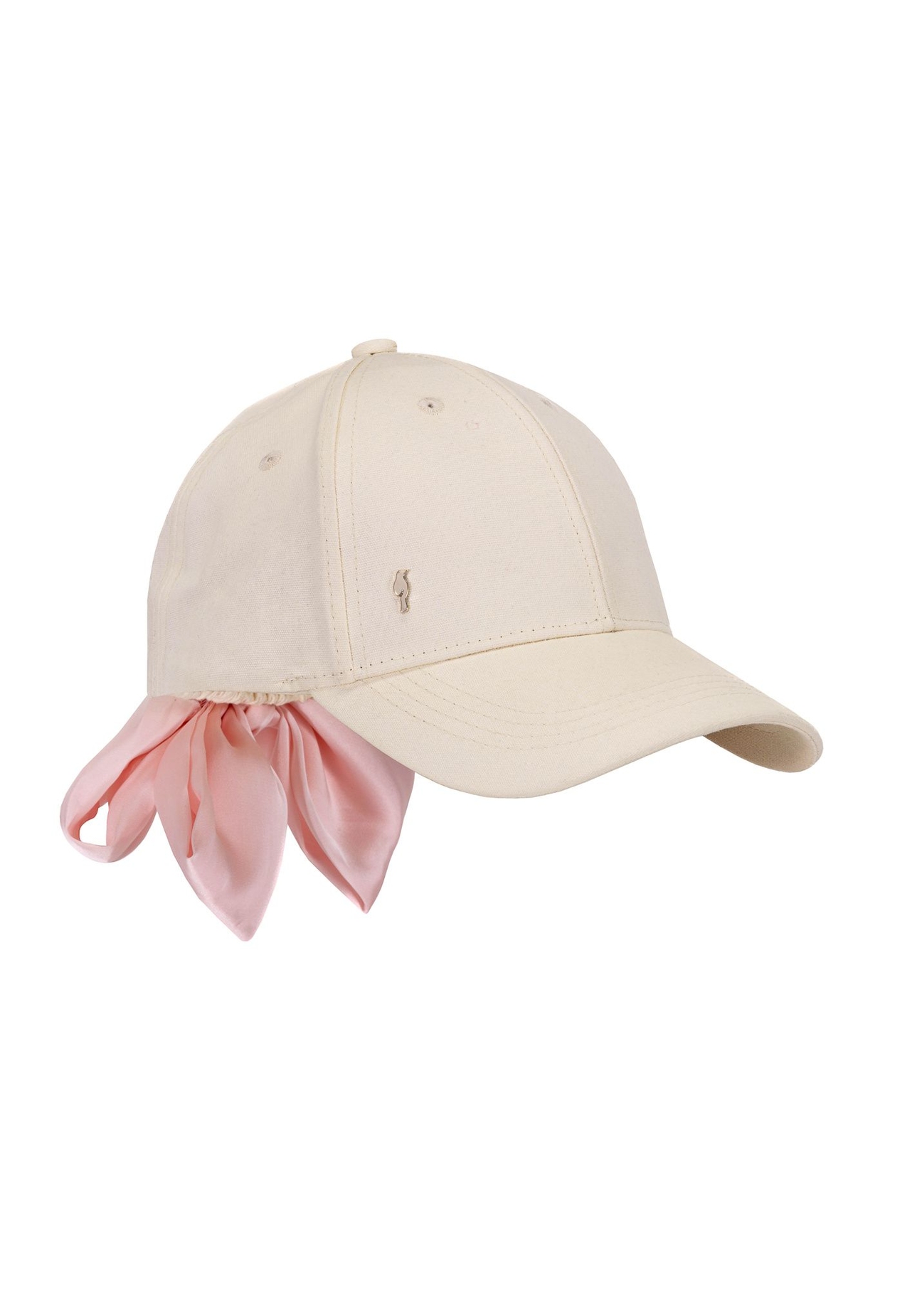 Cream baseball cap with bow CZALT-0016-1A(W26), diagonal product view on white background.