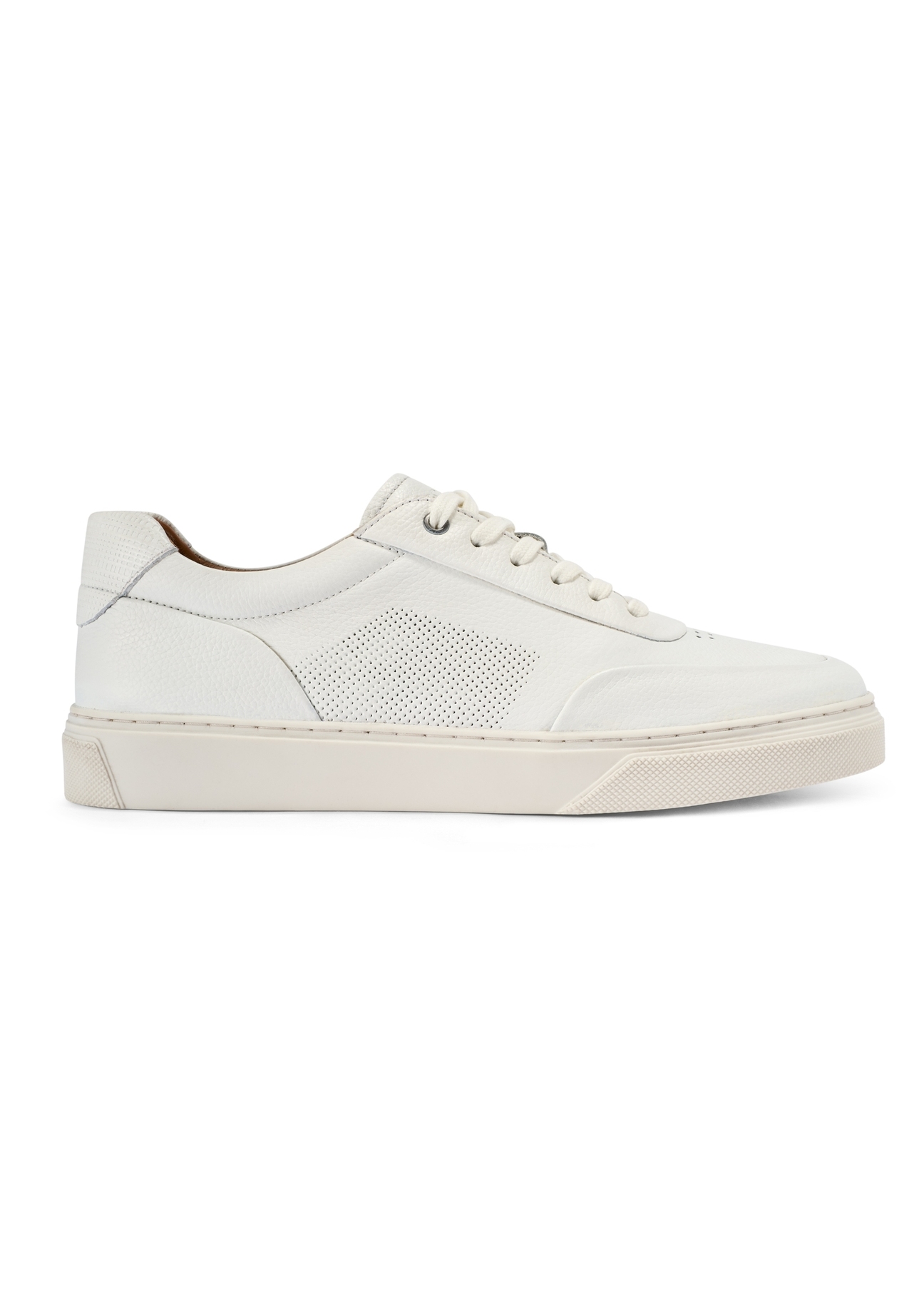 Men's leather sneakers in white BUTYM-0484-0B(W26), product view from the side on a white background.