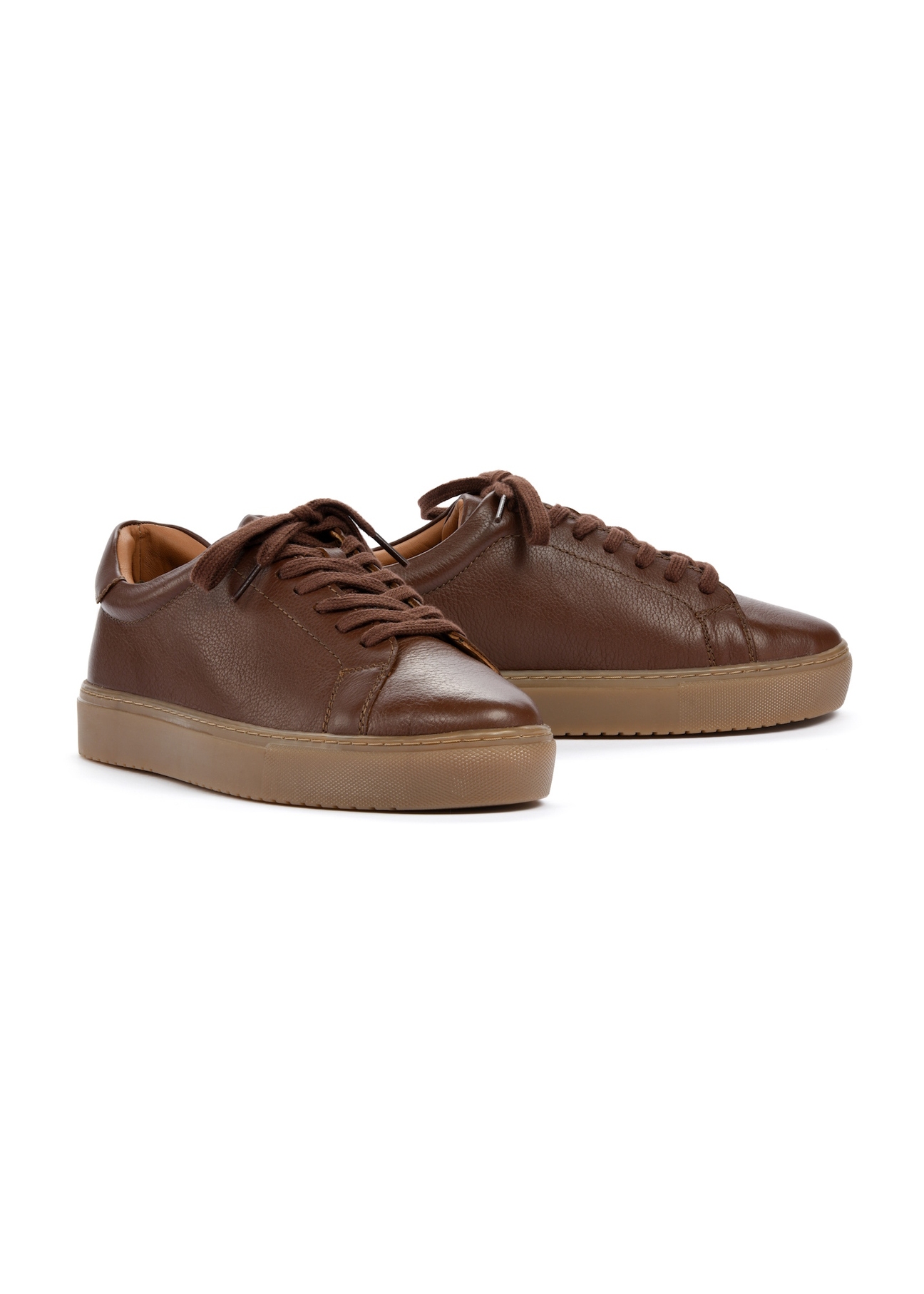 Brown leather sports shoes BUTYM-0503-87(W25), diagonal product view on white background.