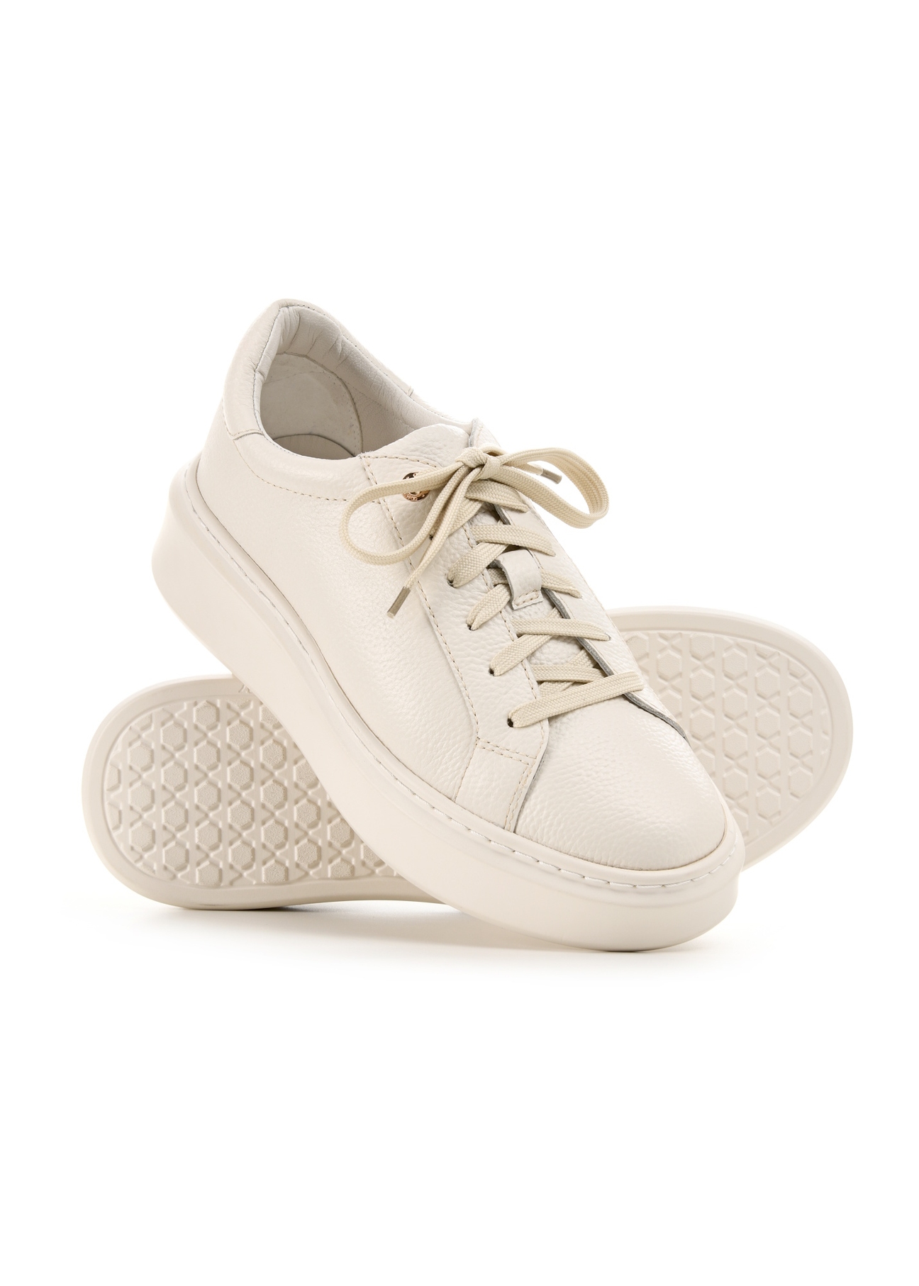 Women's leather platform shoes BUTYD-1258-0B(W26), diagonal product view on a white background.