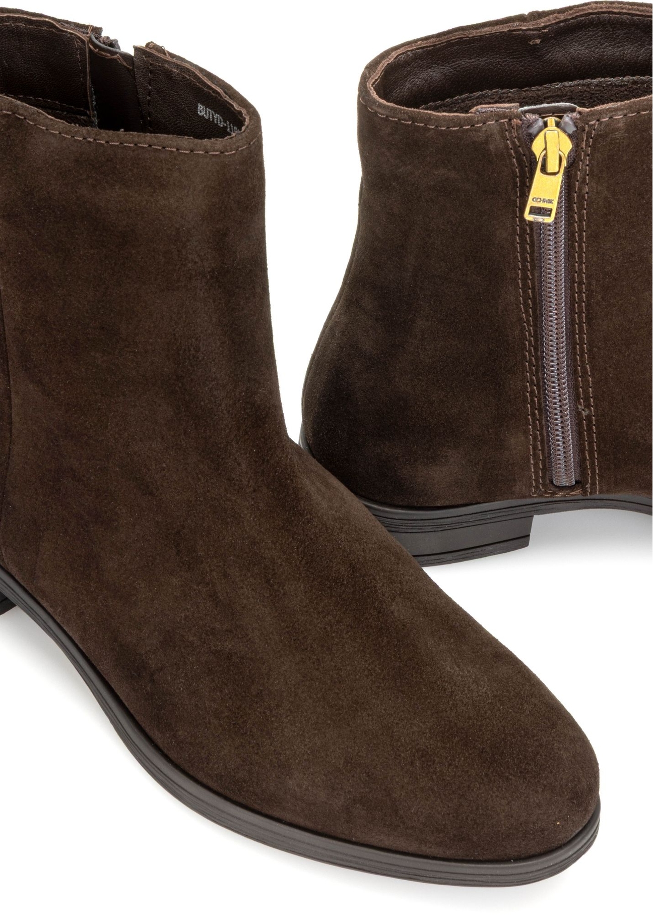 Dark brown suede women's ankle boots BUTYD-1193-1I(Z26), close-up of the product detail, view on a white background.