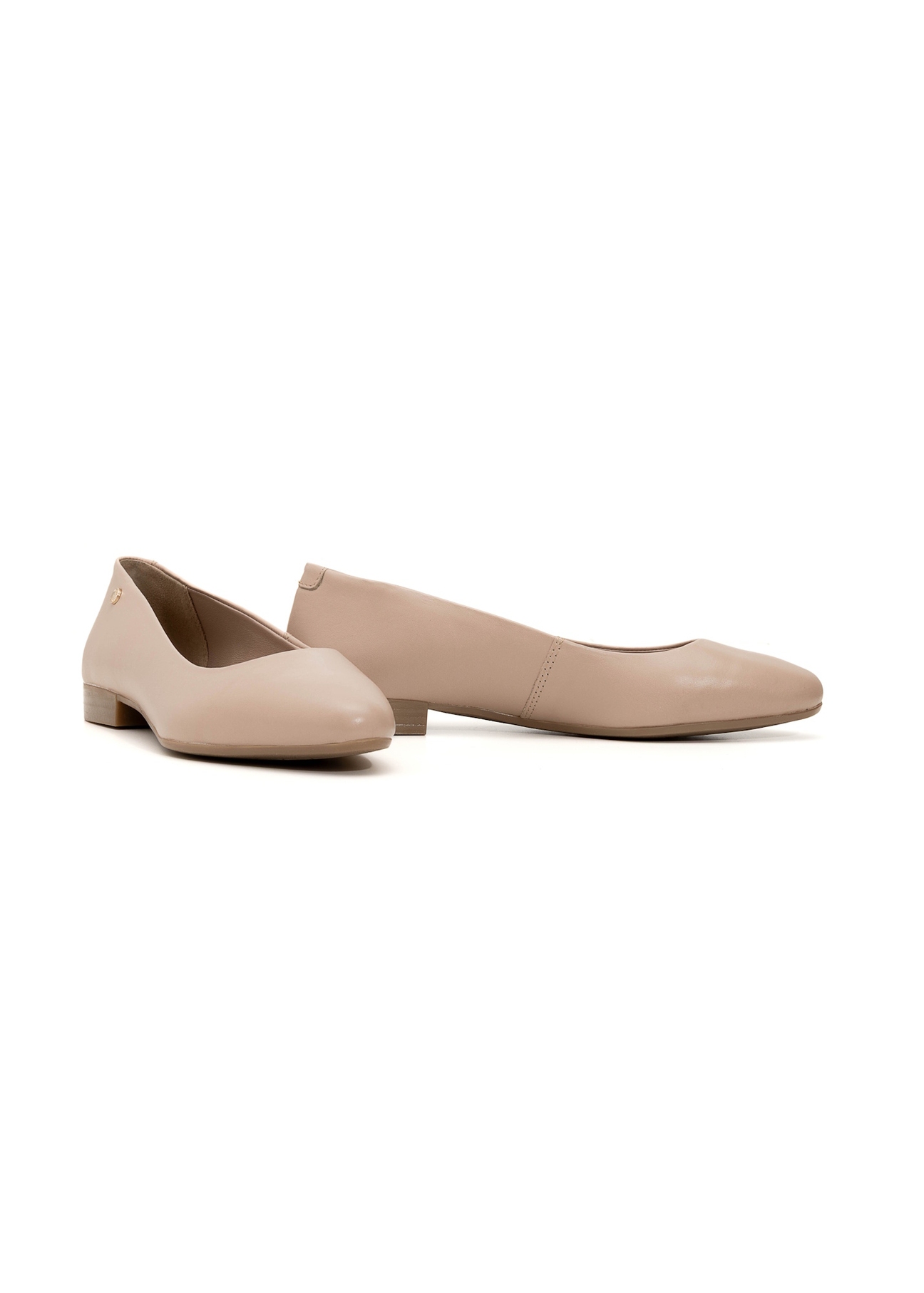 Dark beige leather women's ballet flats BUTYD-1049A-82(Z25), diagonal product view on white background.