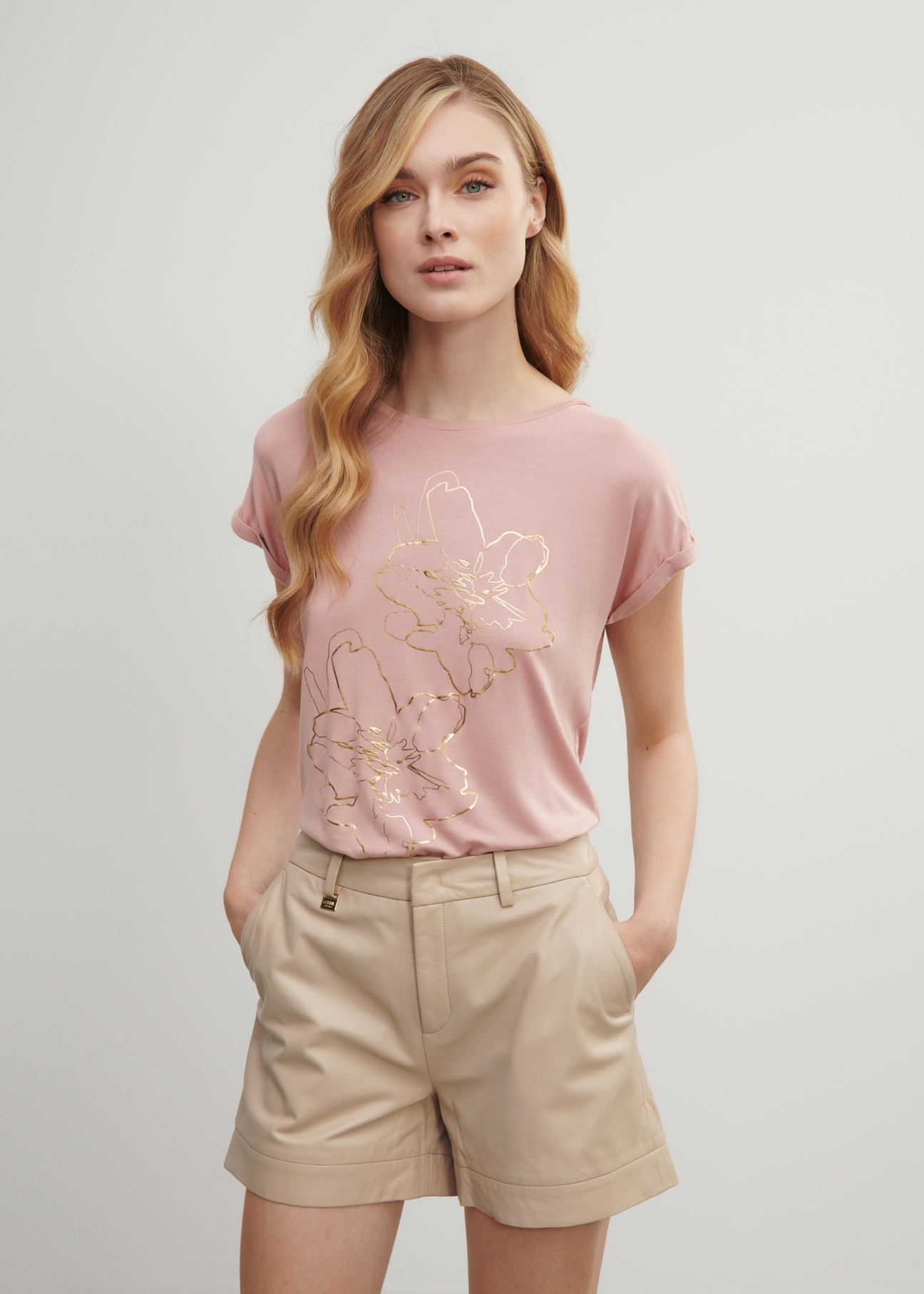 Pink Women's T-shirt with floral print TSHDT-0107-34(W23)-03