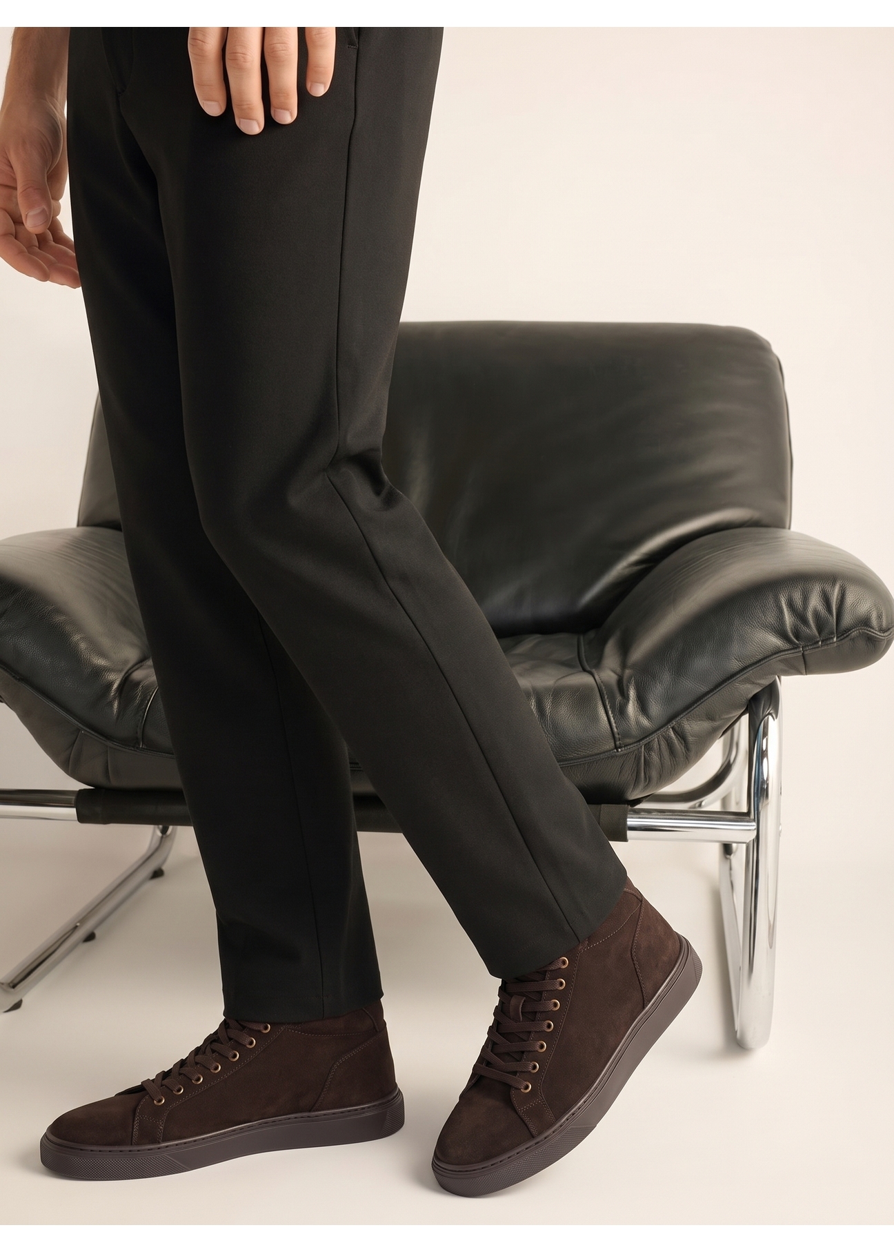 Dark brown suede men's shoes BUTYM-0582-1I(Z26), side view of the product on the model. Half of the silhouette visible.