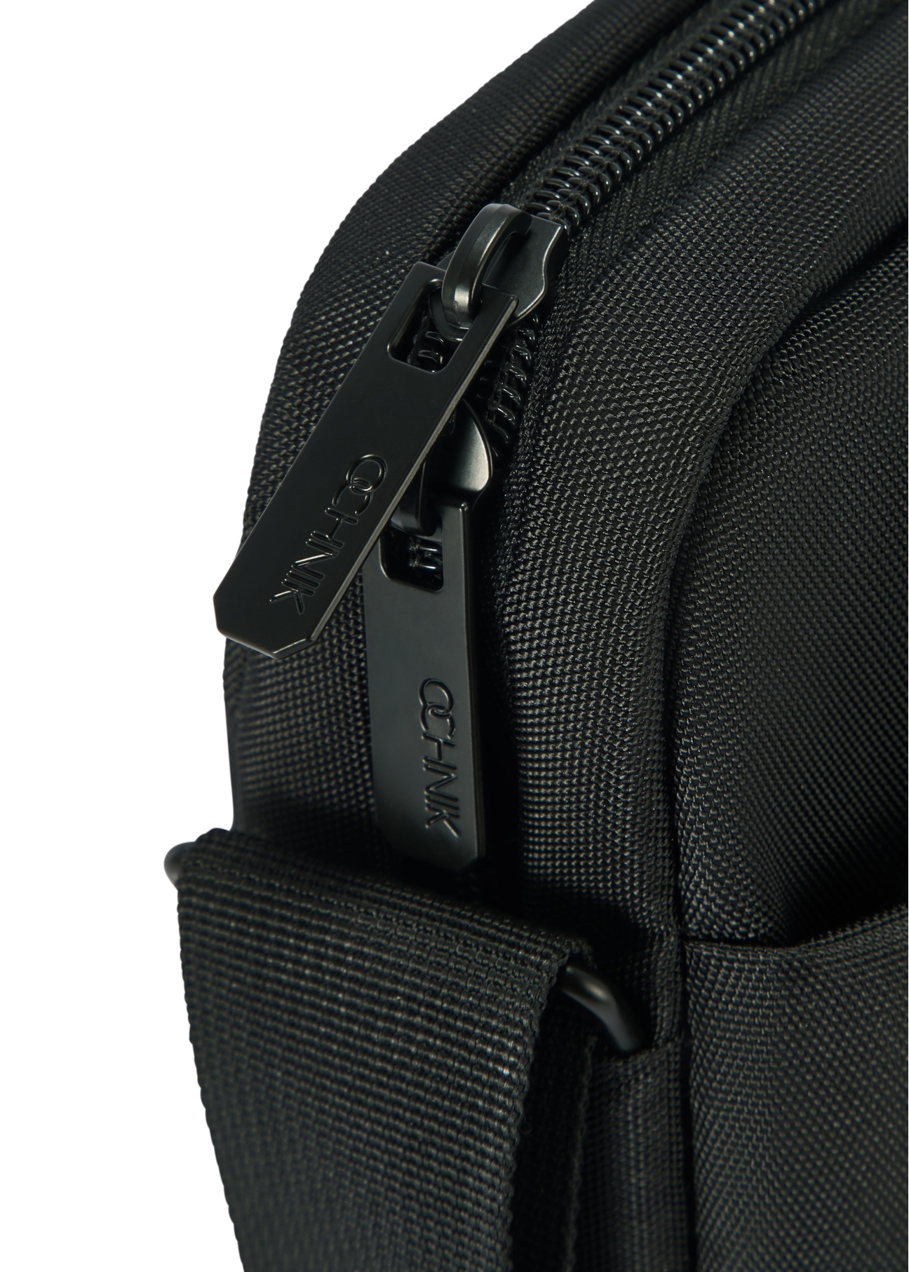 Black men's pouch TORMN-0366-99(Z25), close-up of product detail, view on white background.