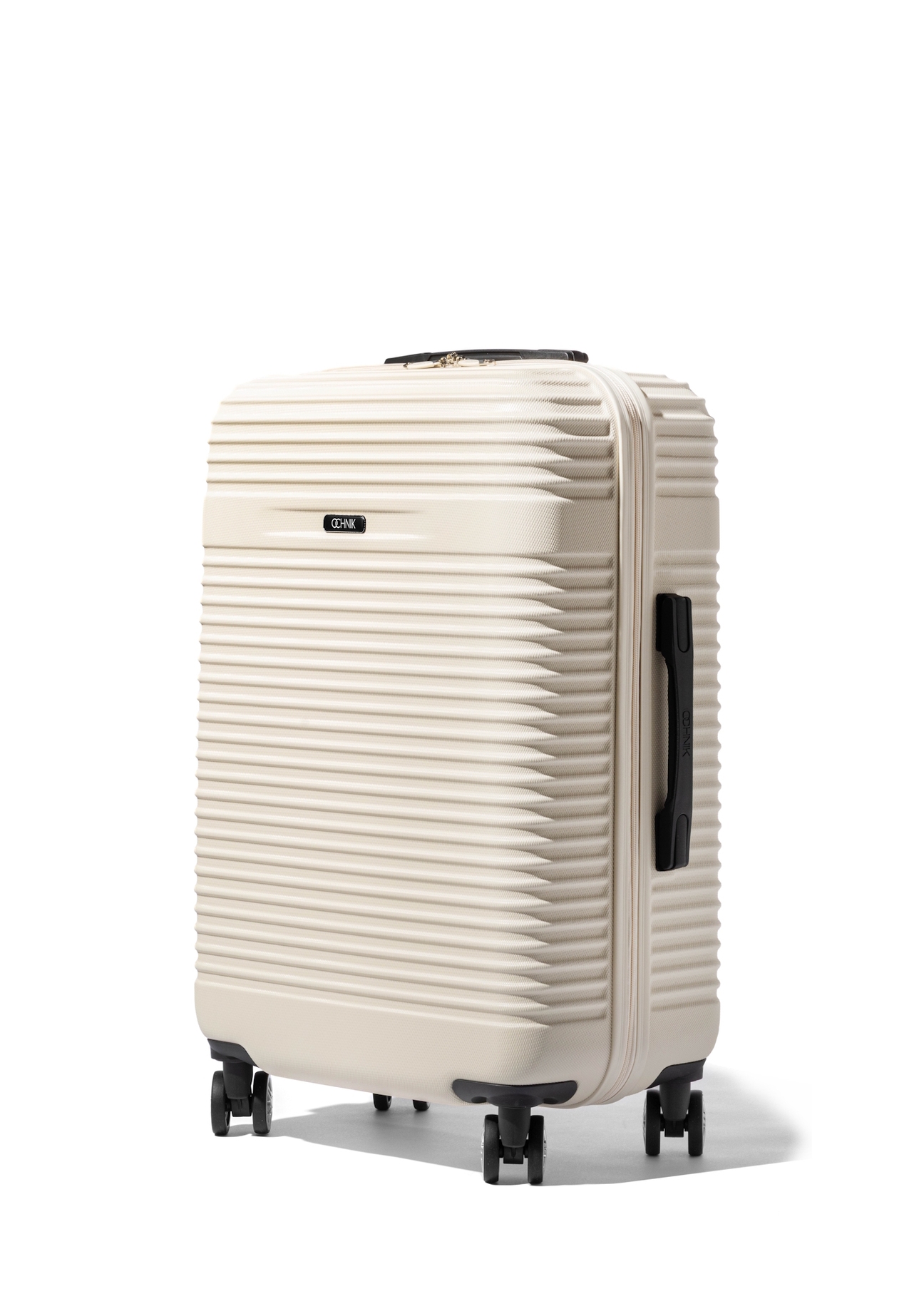 Medium suitcase on wheels WALAB-0040-0C-24(W26)