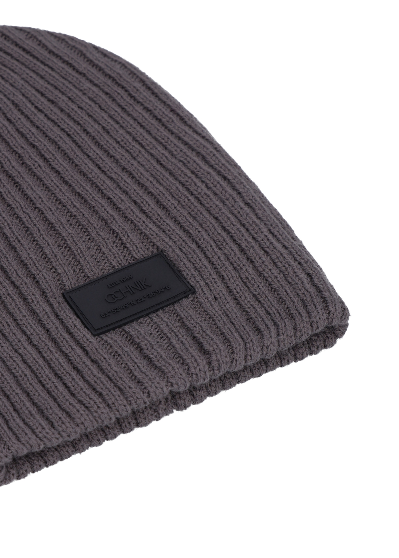 Men's gray winter hat CZAMT-0011-9B(Z26) - close-up detail, on white background.