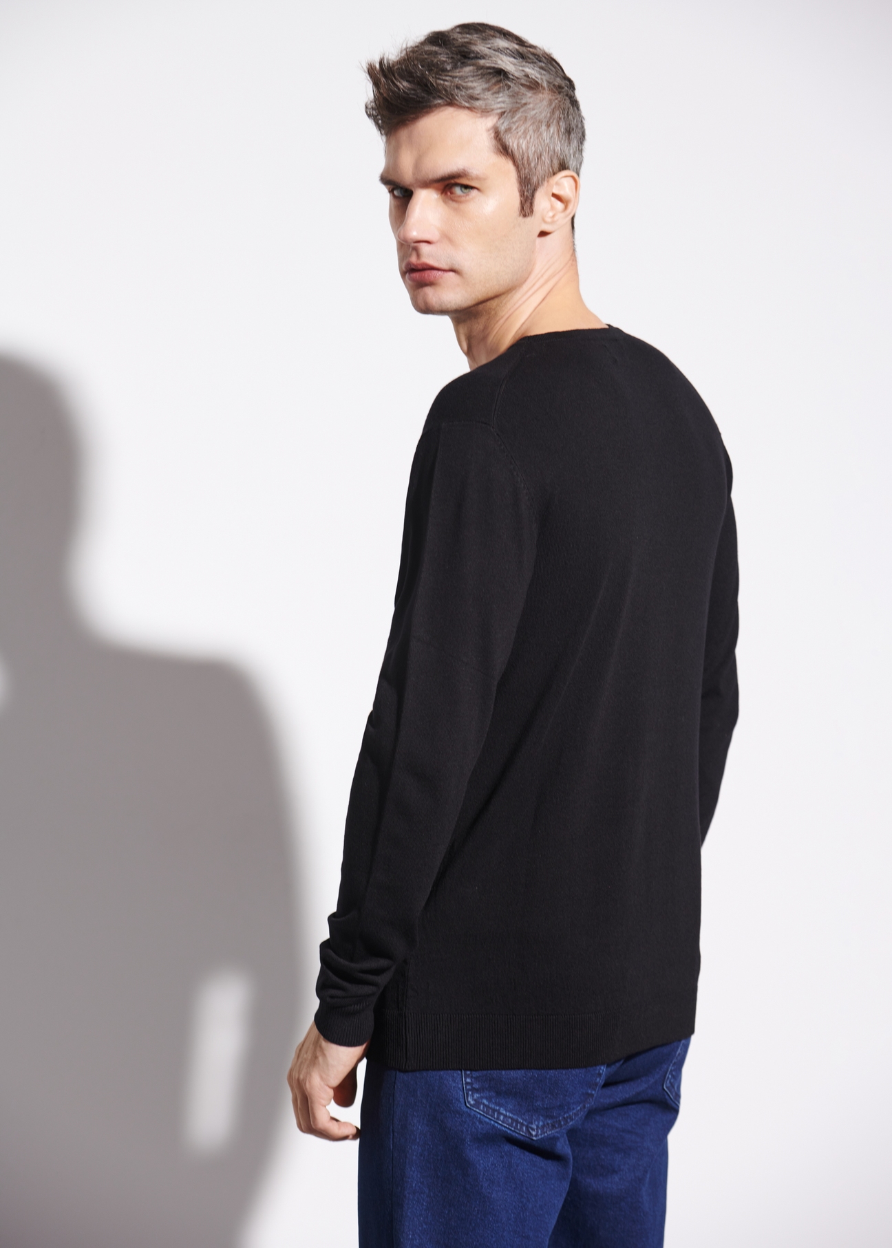 Black men's sweater SWEMT-0127-99(W23)-02