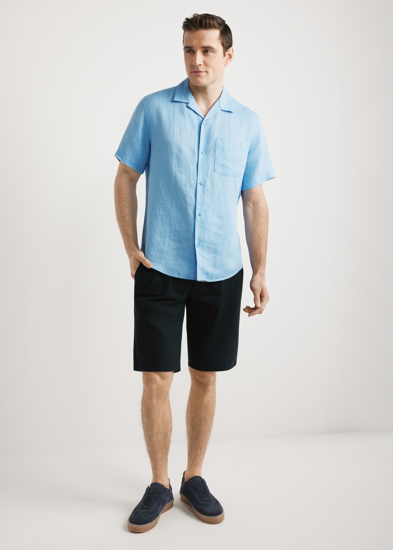 Men's blue linen shirt KOSMT-0359-7B(W26), front view of the product on the model. Full body visible.