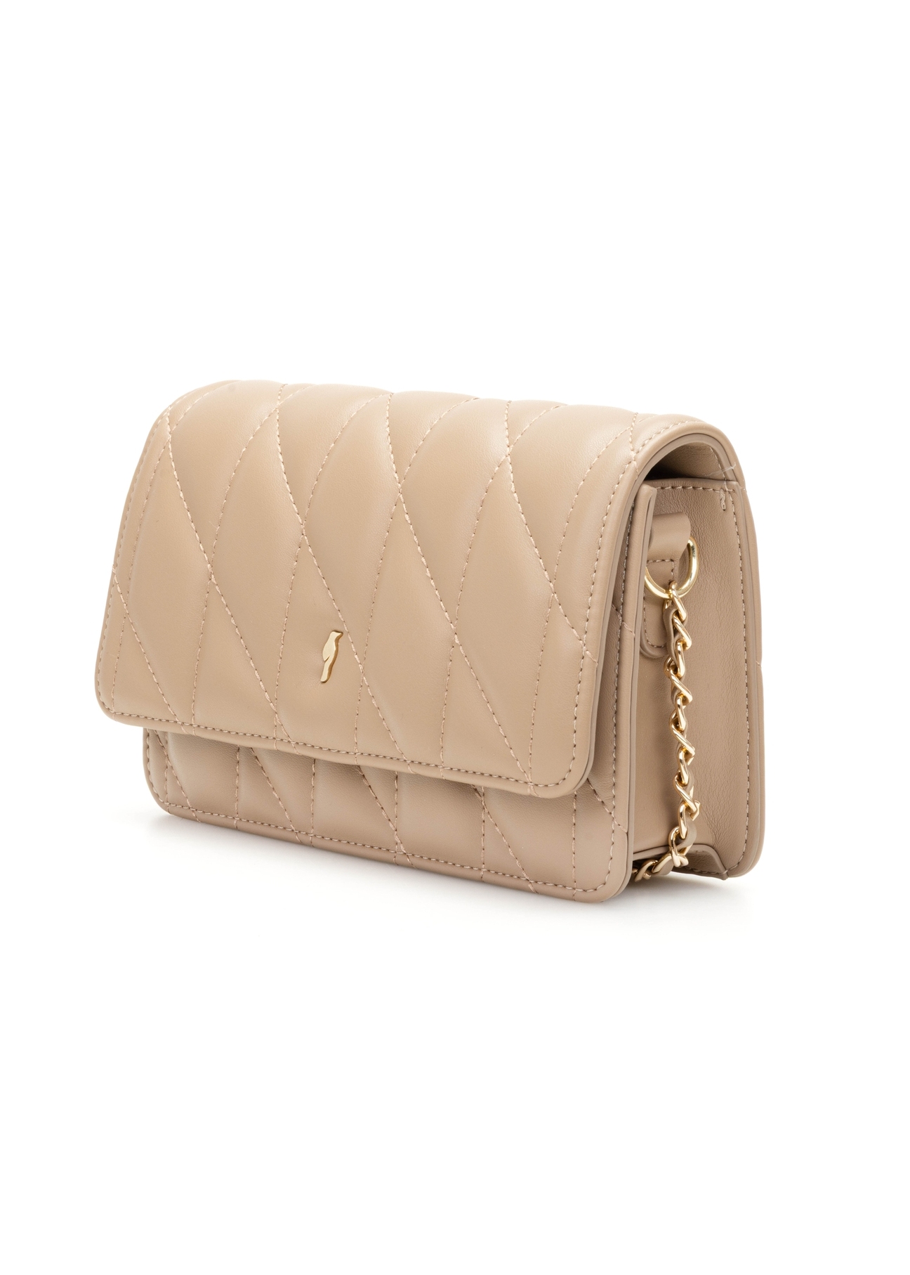 Small quilted women's handbag in beige color TOREC-1150-1D(W26), diagonal view of the product on a white background.