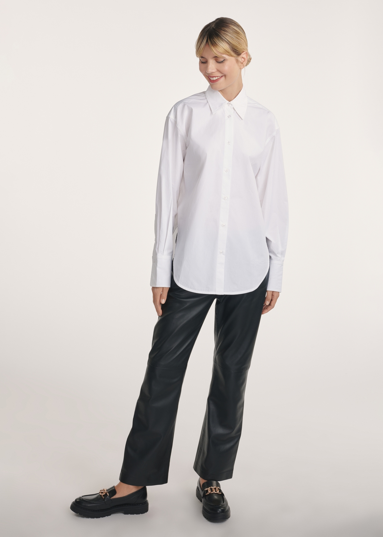 Women's cotton shirt in white KOSDT-0171-11(Z25), front view of the product on the model. The entire silhouette is visible.