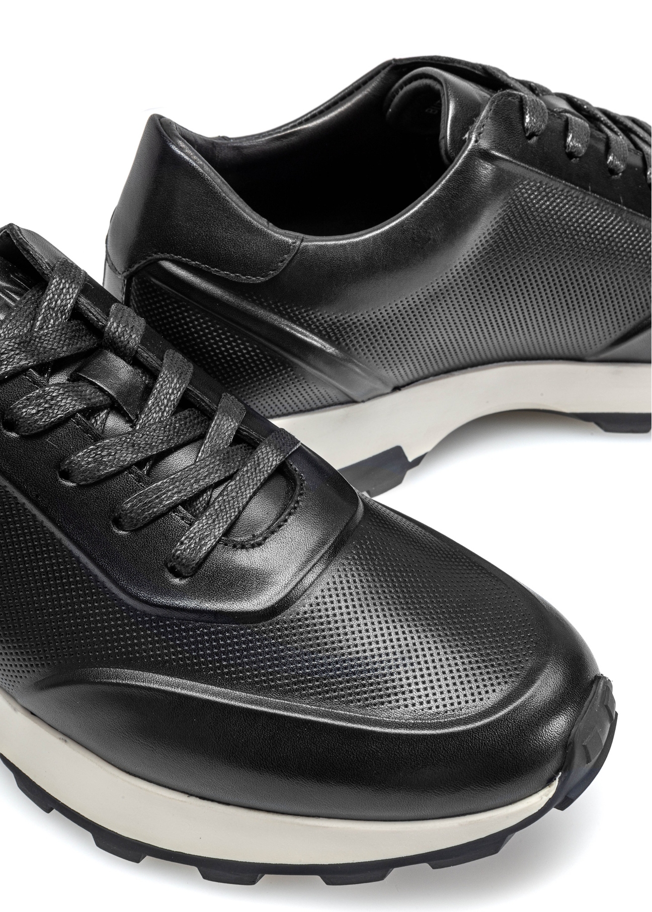Black leather men's sneakers BUTYM-0493-99(W25)-07