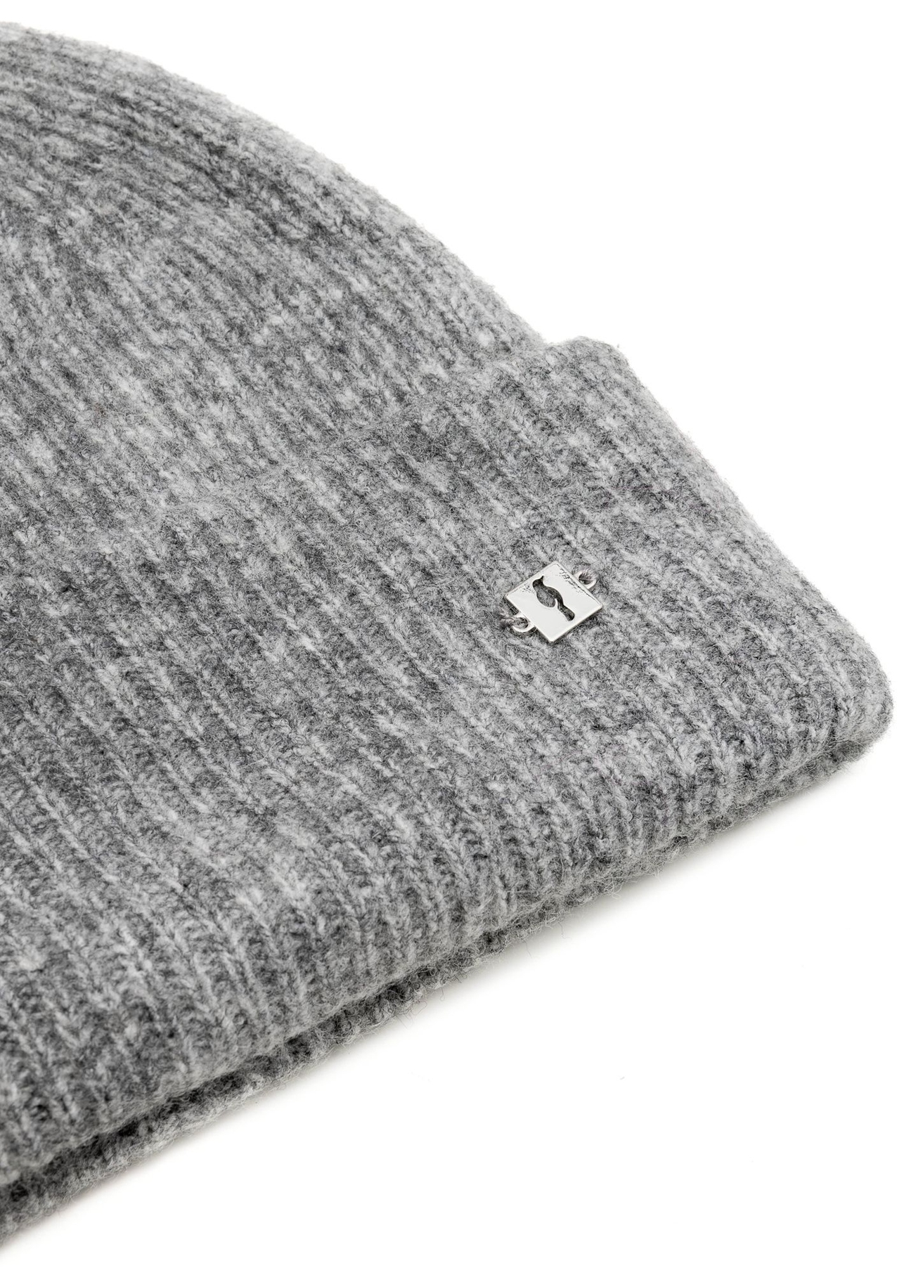 Women's gray cap CZADT-0201-9B(Z26), close-up of the product detail on a white background.