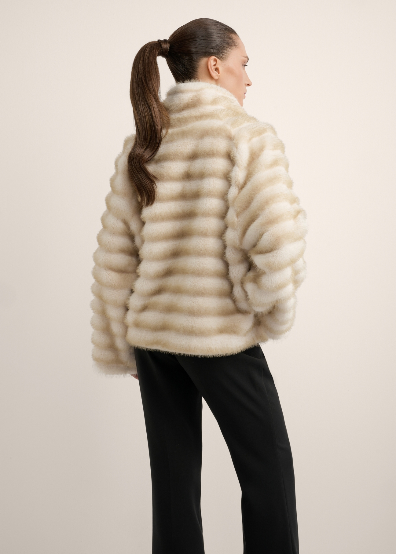 Light beige women's fur coat FUTDP-0081-1A(Z26) - back view of the product, against a light background. Knee-length silhouette visible.