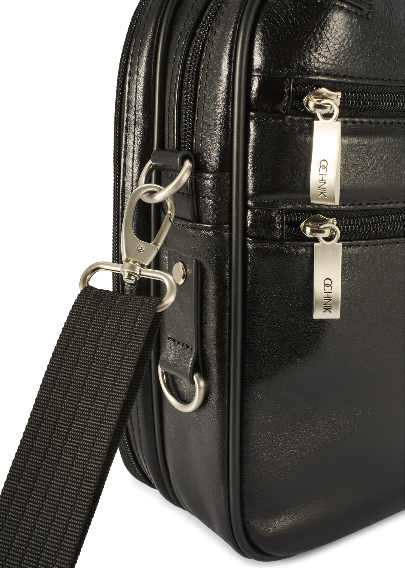 Black leather men's bag TORMS-0483-99(Z25), close-up of product detail, view on white background.