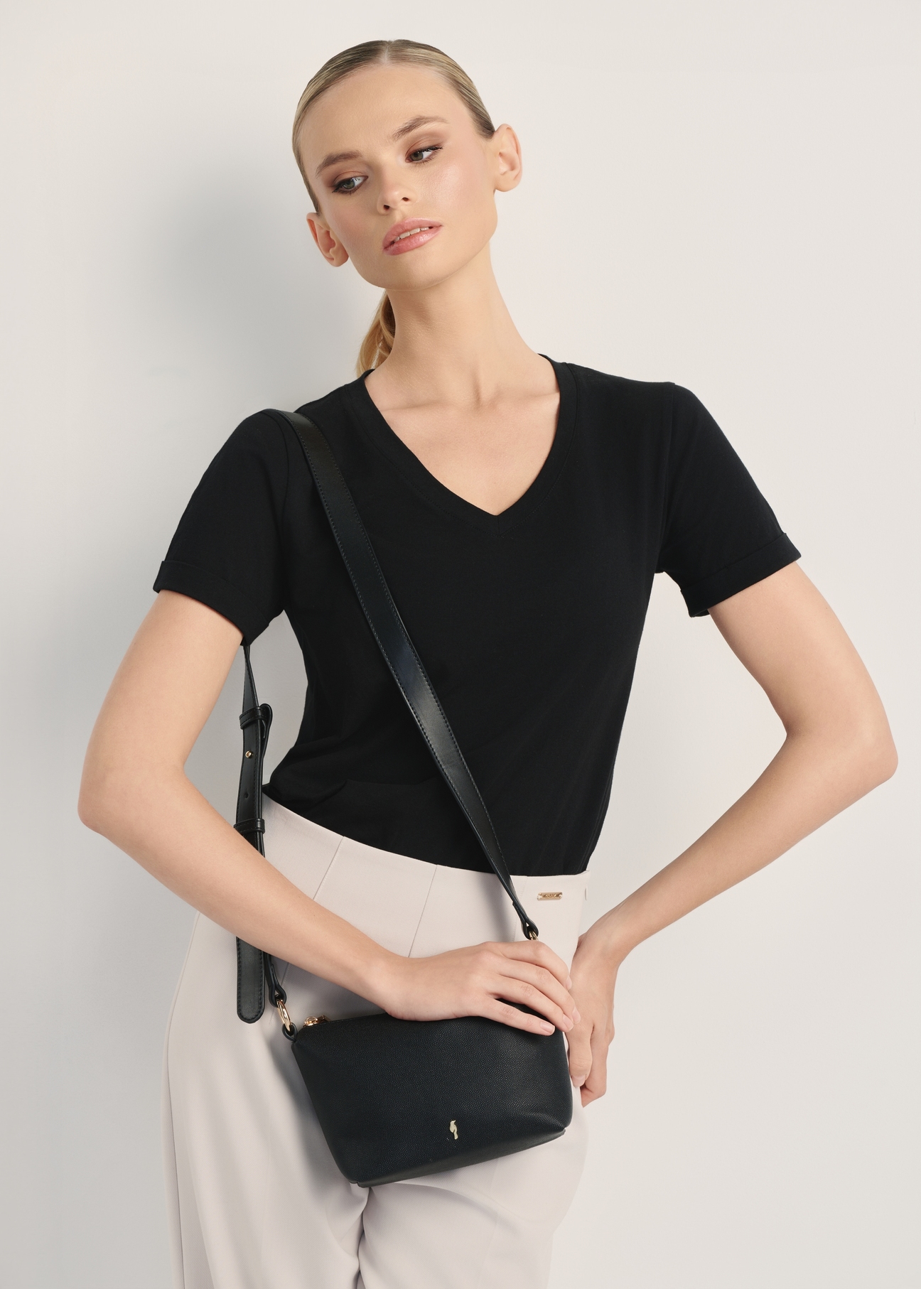 Small black shoulder bag TOREC-0882B-99(Z25)