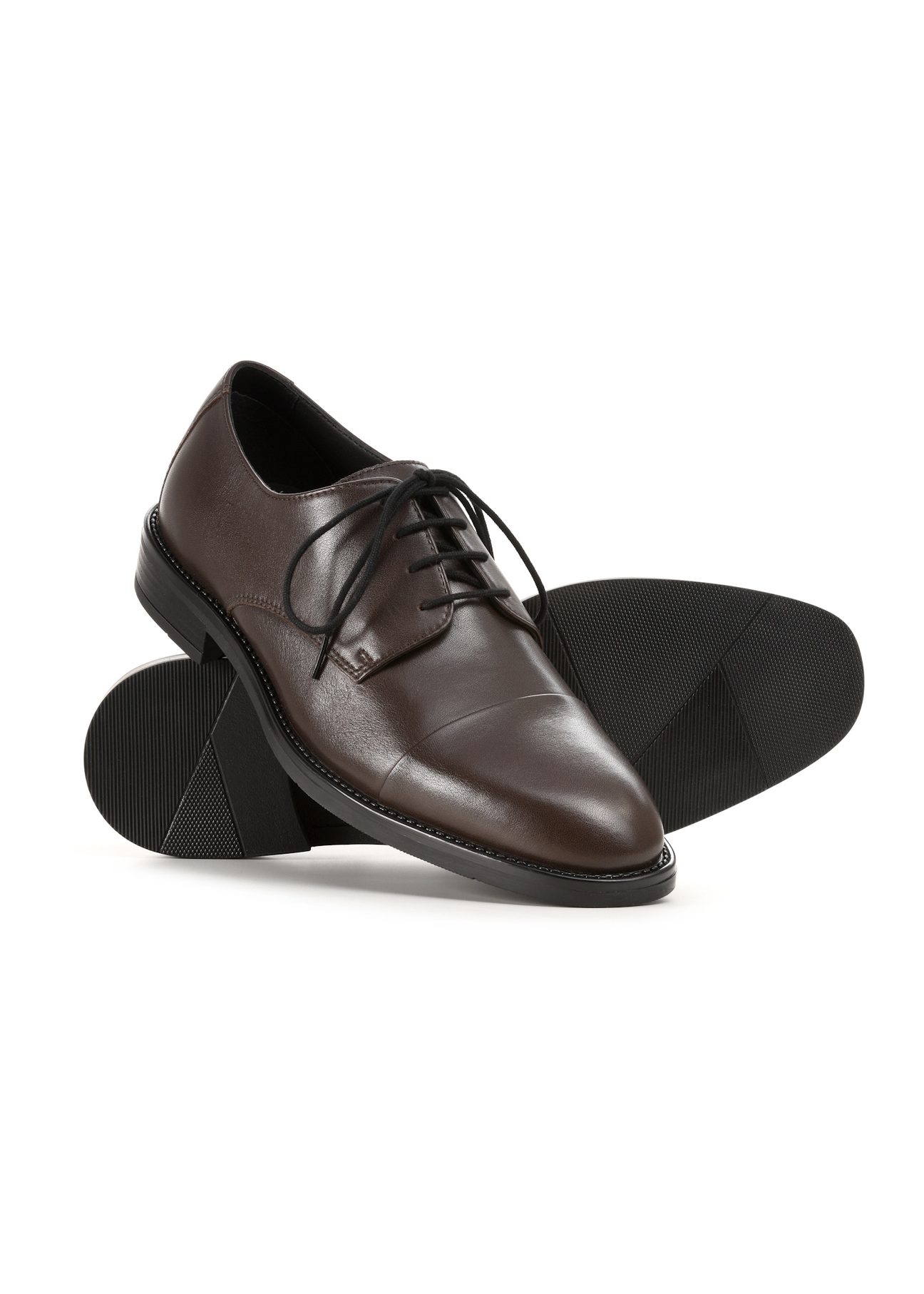 Dark brown men's leather shoes BUTYM-0500-1I(W26), diagonal product view on white background.