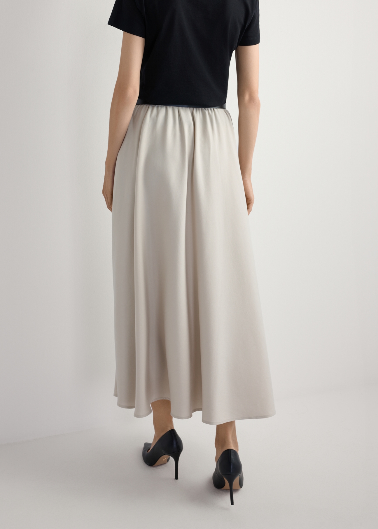 Beige midi skirt SPCDT-0125-1A(W26)