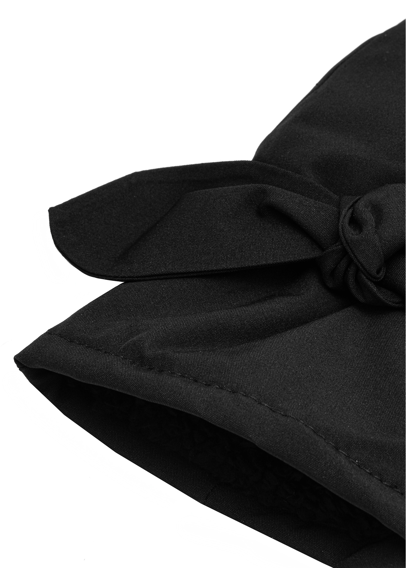 Black women's winter gloves REKDT-0035-99(Z25) - close-up of detail on white background.
