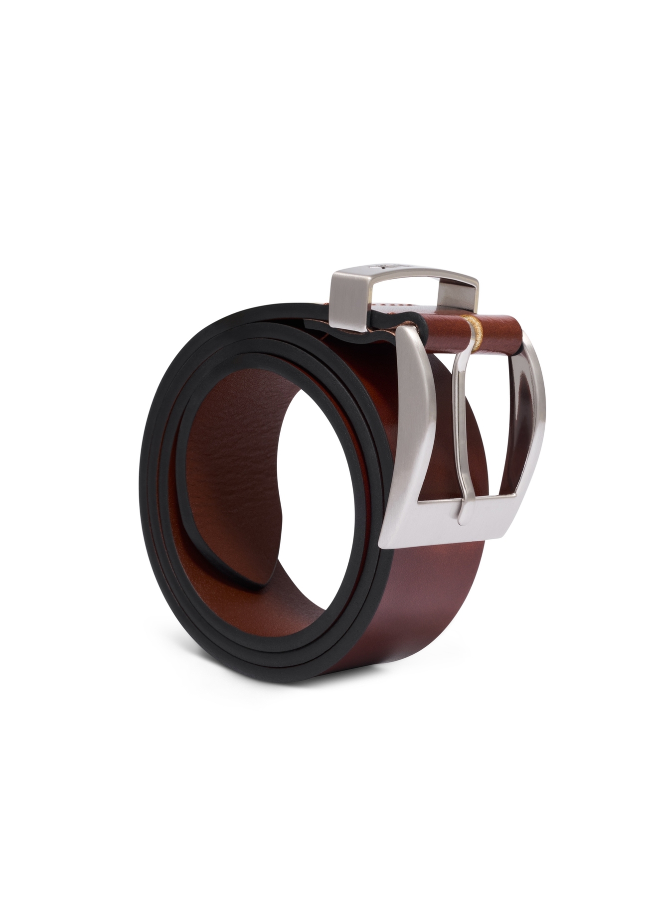 Men's cognac-colored leather belt PASMS-0127-1F(Z26), angled product view on a white background.