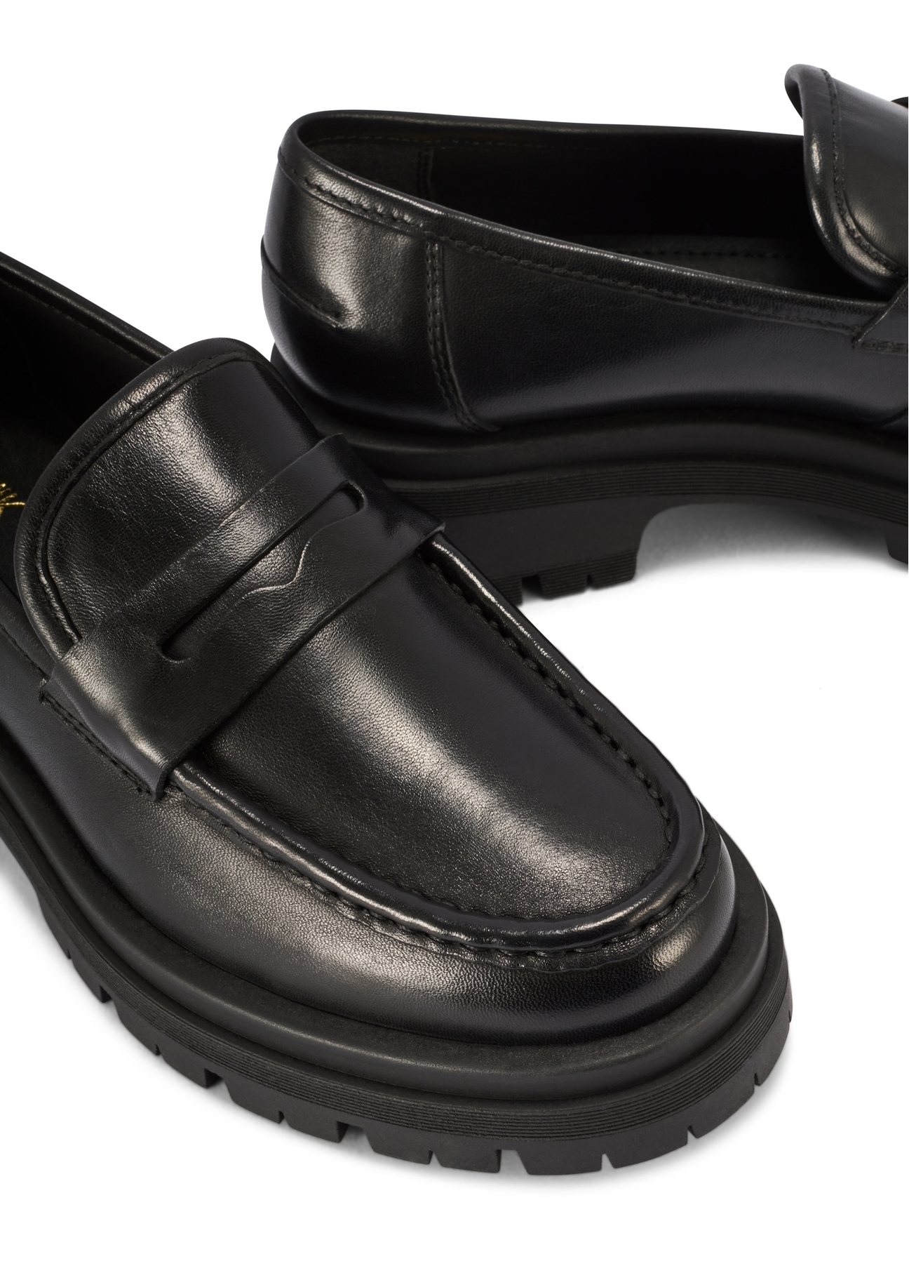 Women's black leather loafers BUTYD-1069-99(W26) - close-up detail, on white background.