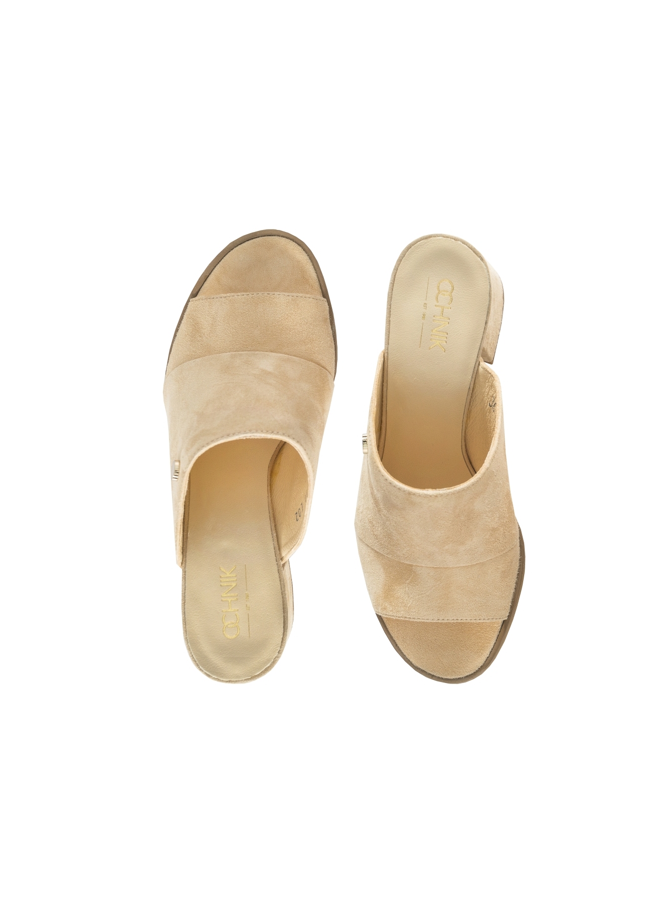 Buty damskie BUTYD-0220-81(W18)-04