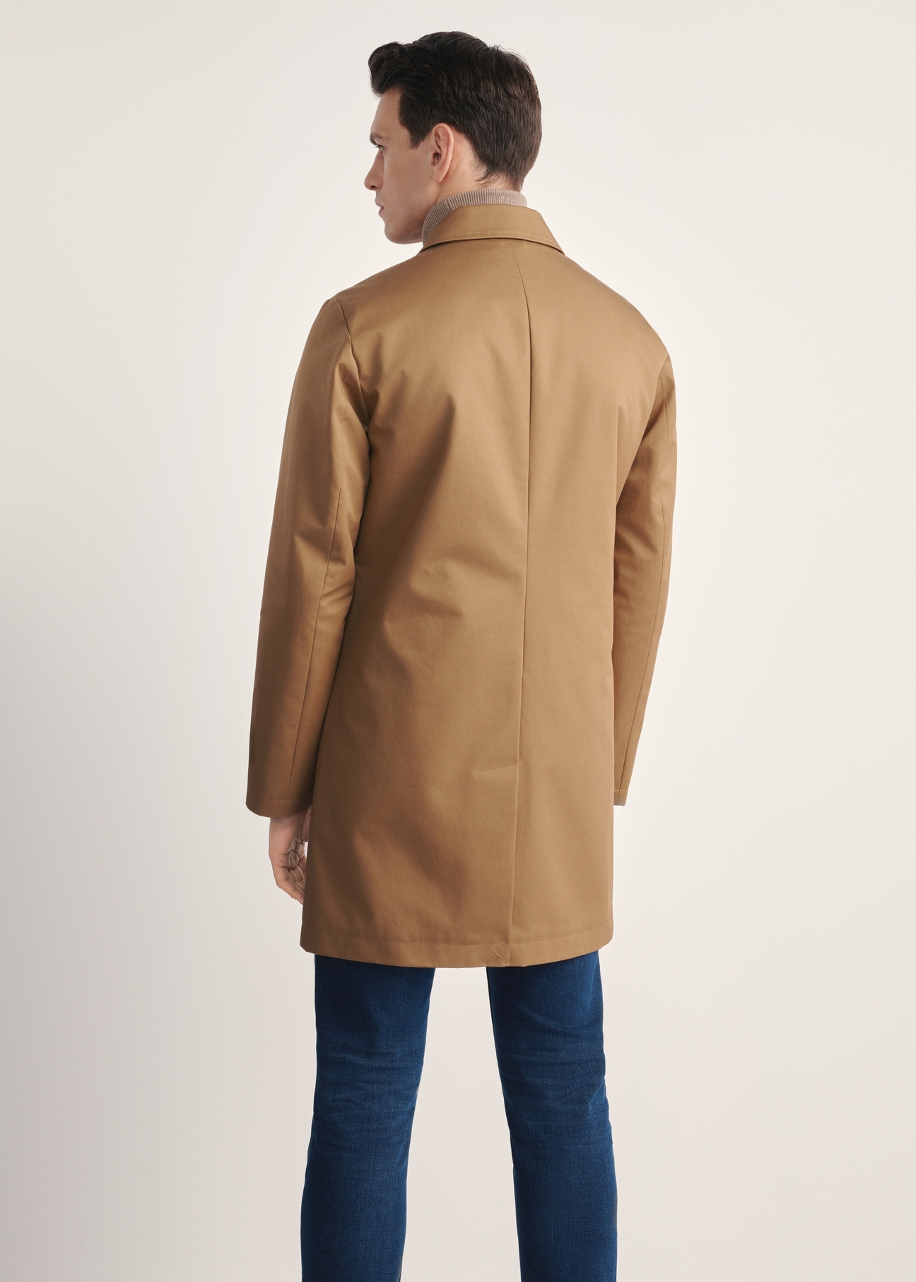 Men's jacket in light brown color KURMT-0397-89(Z25), product visible from the back on the model, half of the silhouette visible.