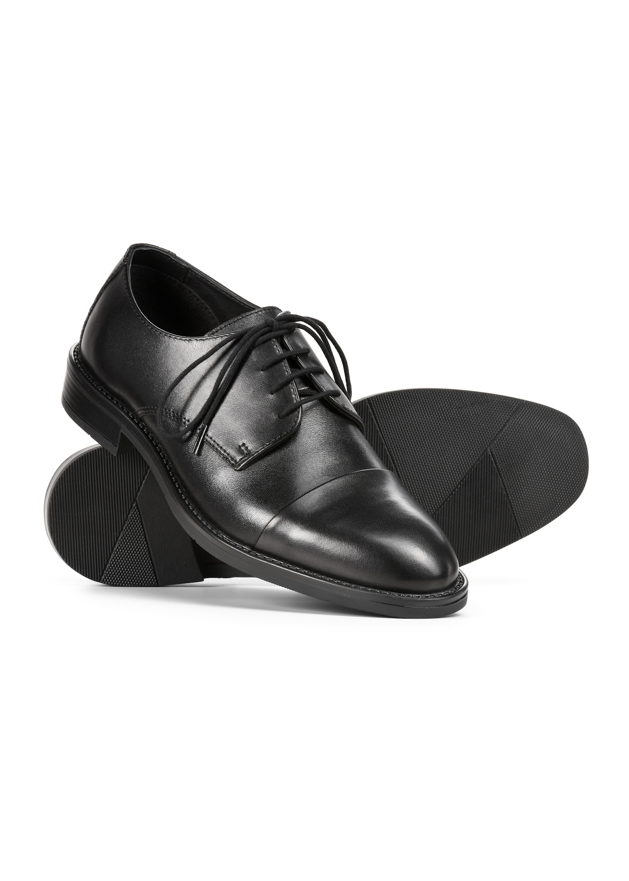 Black leather men's shoes BUTYM-0512-99(Z25), diagonal product view on a white background.