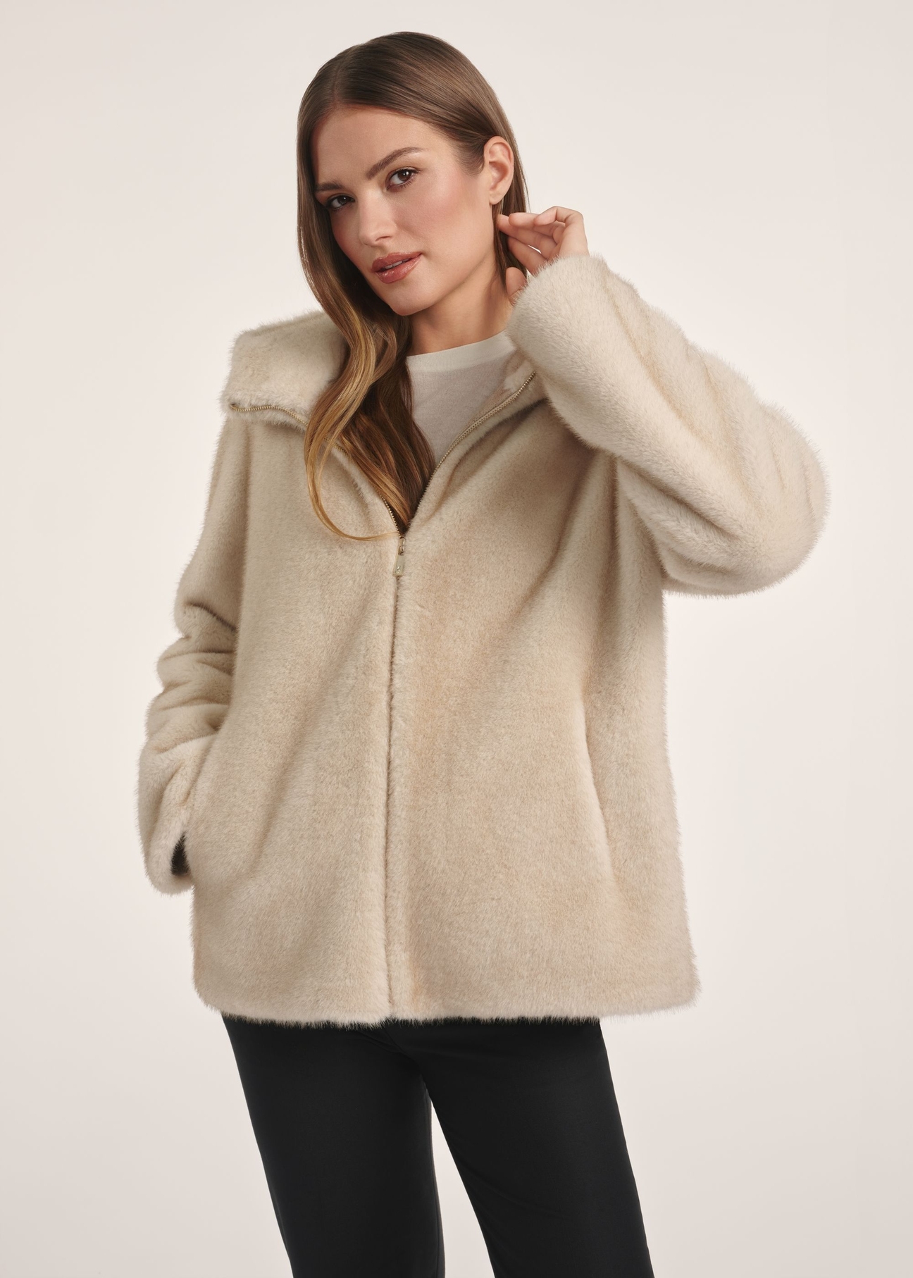 Beige women's fur coat with zipper FUTDP-0057-1B(Z26)