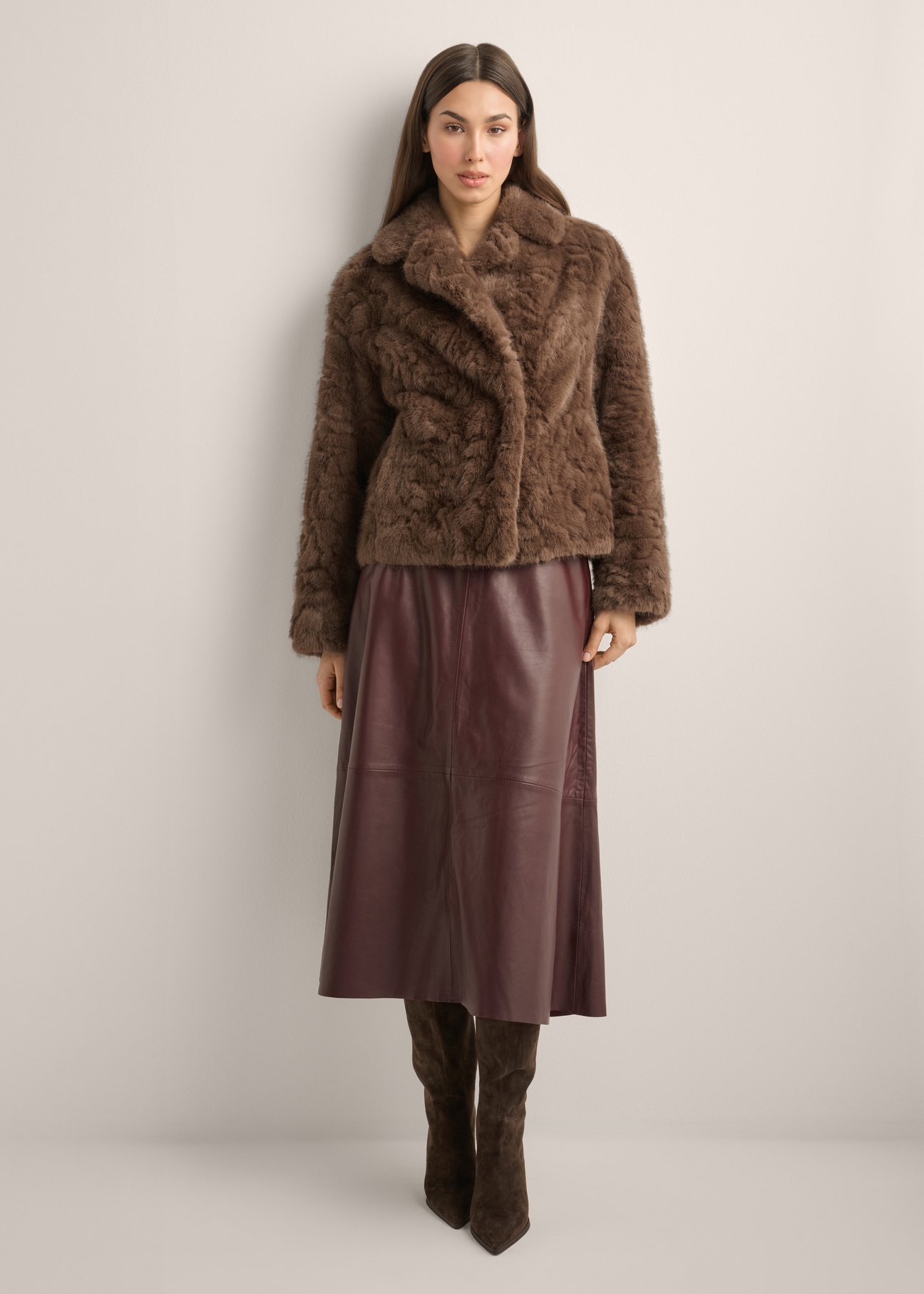 Women's brown short fur coat FUTDP-0058-1H(Z26), front view of the product on a model. Full body visible.