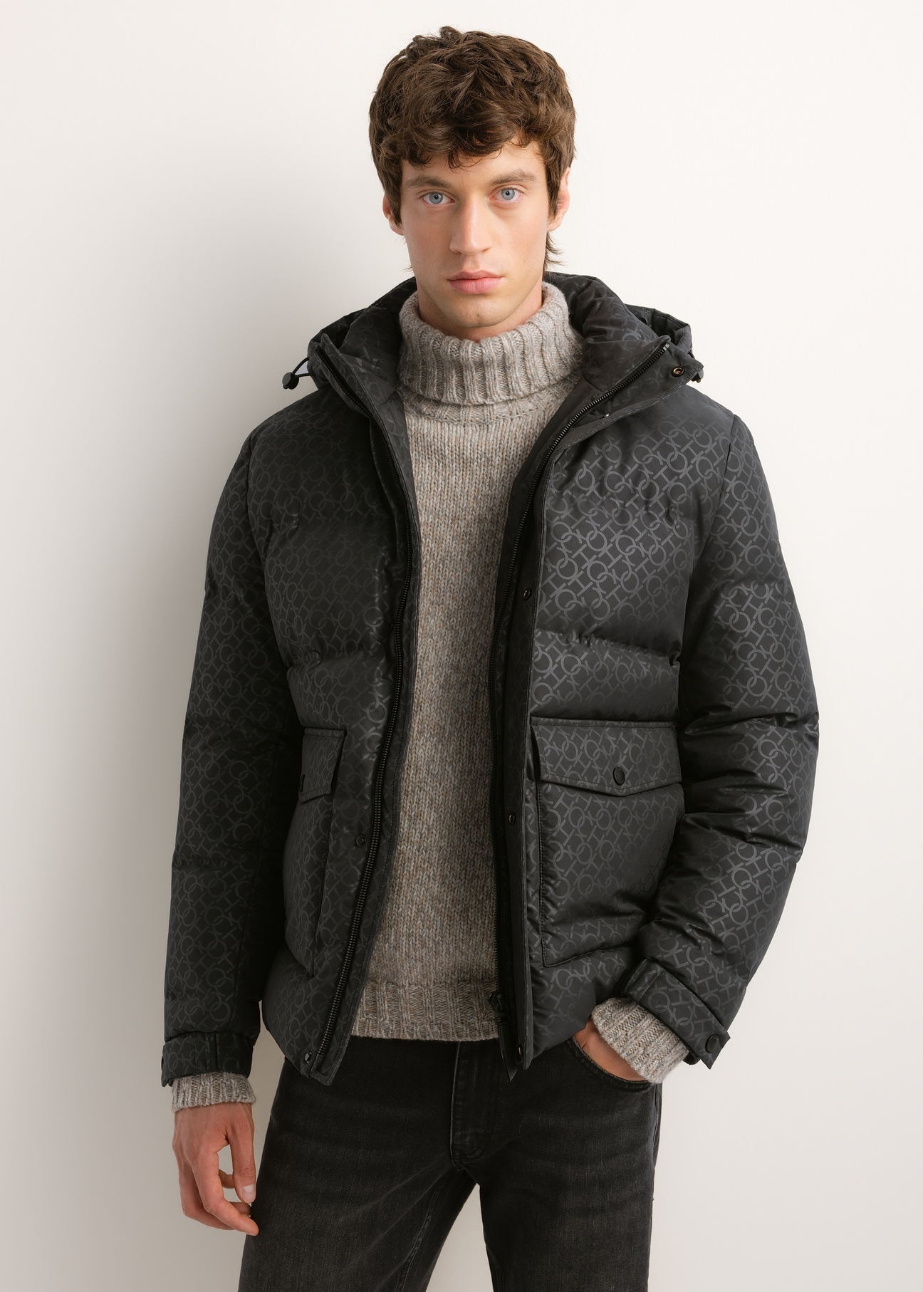 Men's dark grey monogram jacket KURMT-0444-9P(Z26); front view of the product on a model. Half-body shot.
