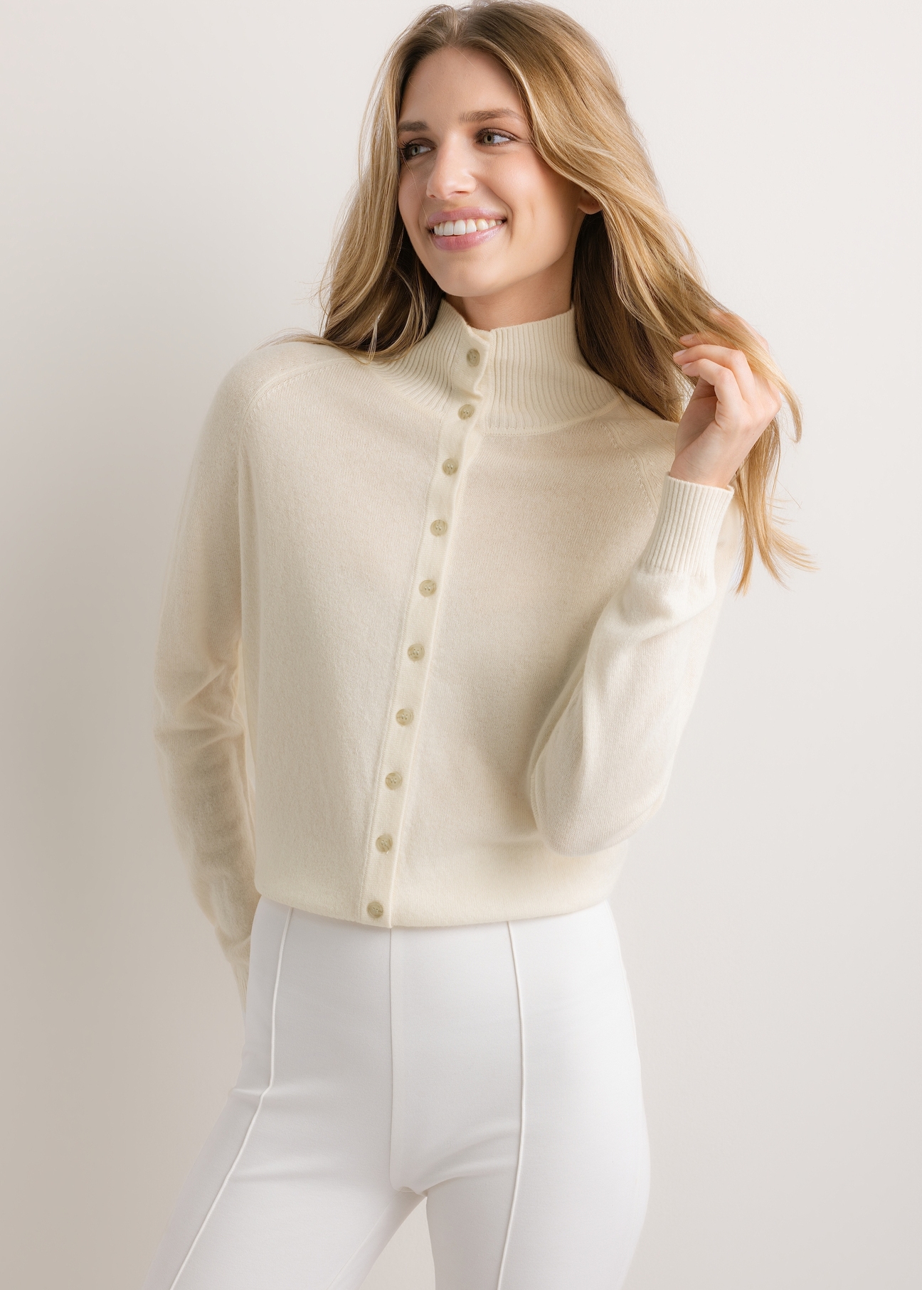 Women's cream cashmere cardigan KARDT-0069-0B(Z26), front view of the product on the model. Full body visible.