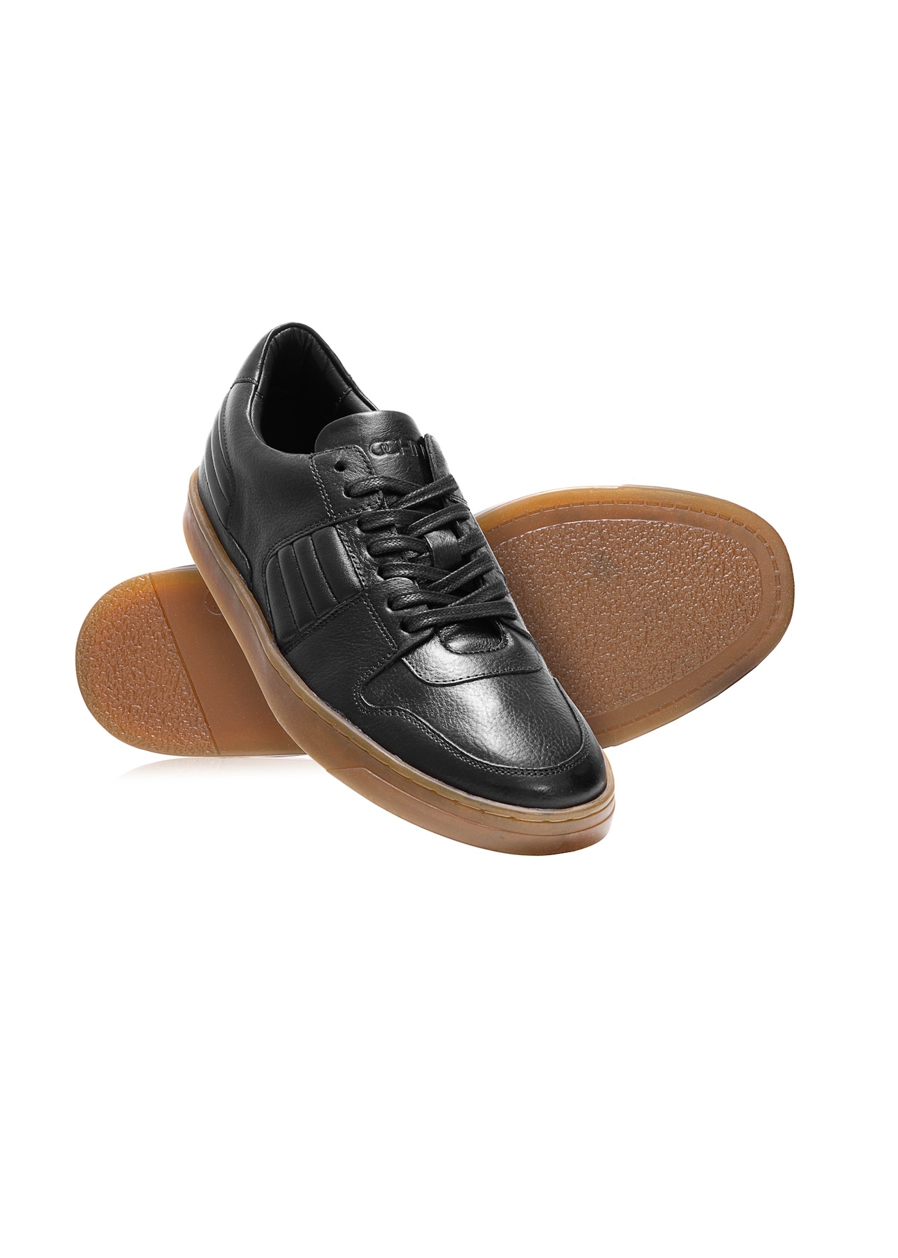 Black men's leather shoes BUTYM-0505-99(Z25), side view of the sole and product on a white background.