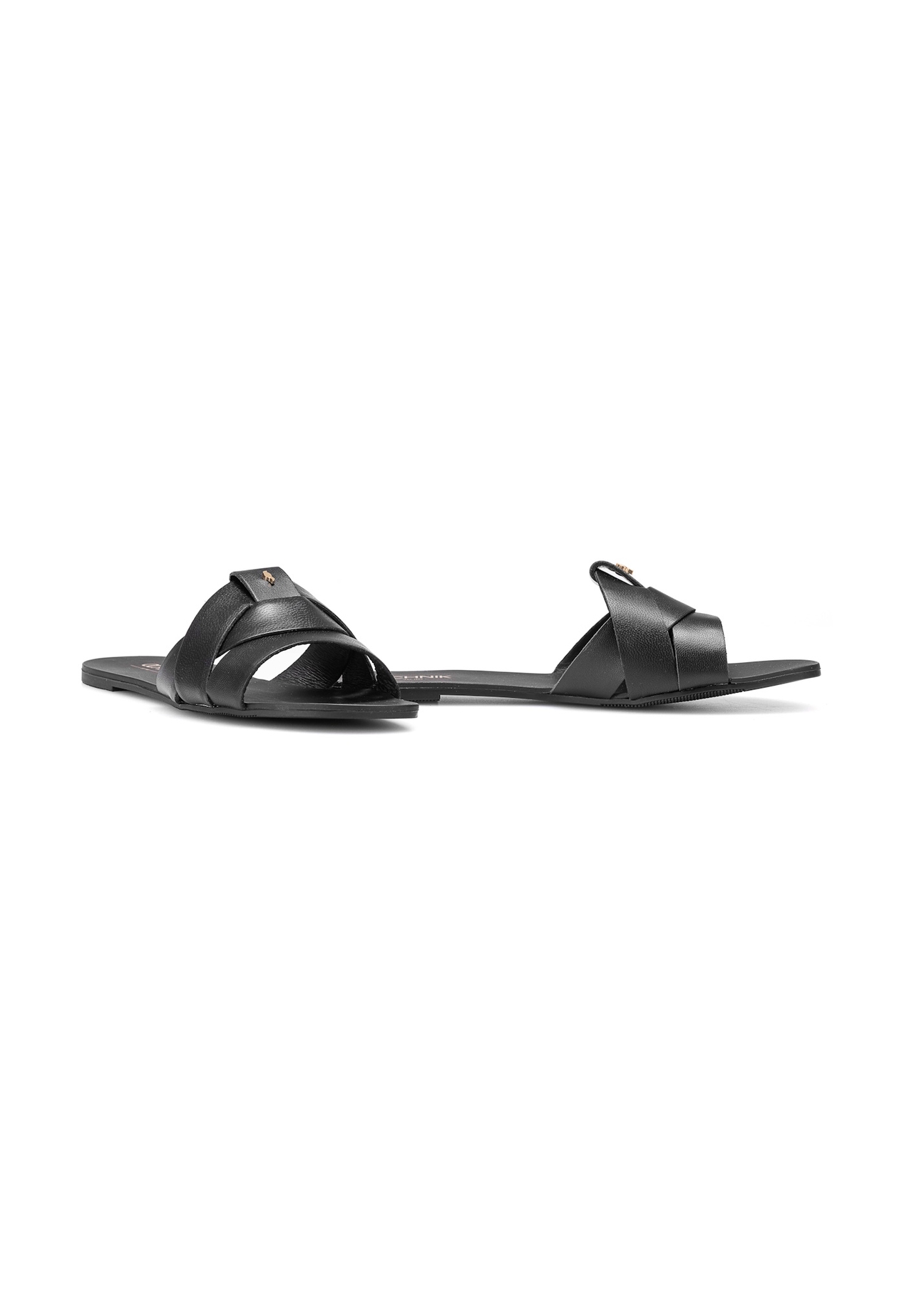 Black women's flip-flops with braid BUTYD-0903C-99(W26), diagonal product view on a white background.