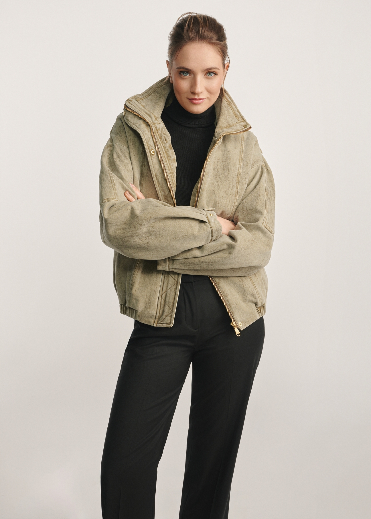 Women's olive green fur jacket KURDT-0611-57(Z25) - front product view on white background. Knee-length silhouette visible.