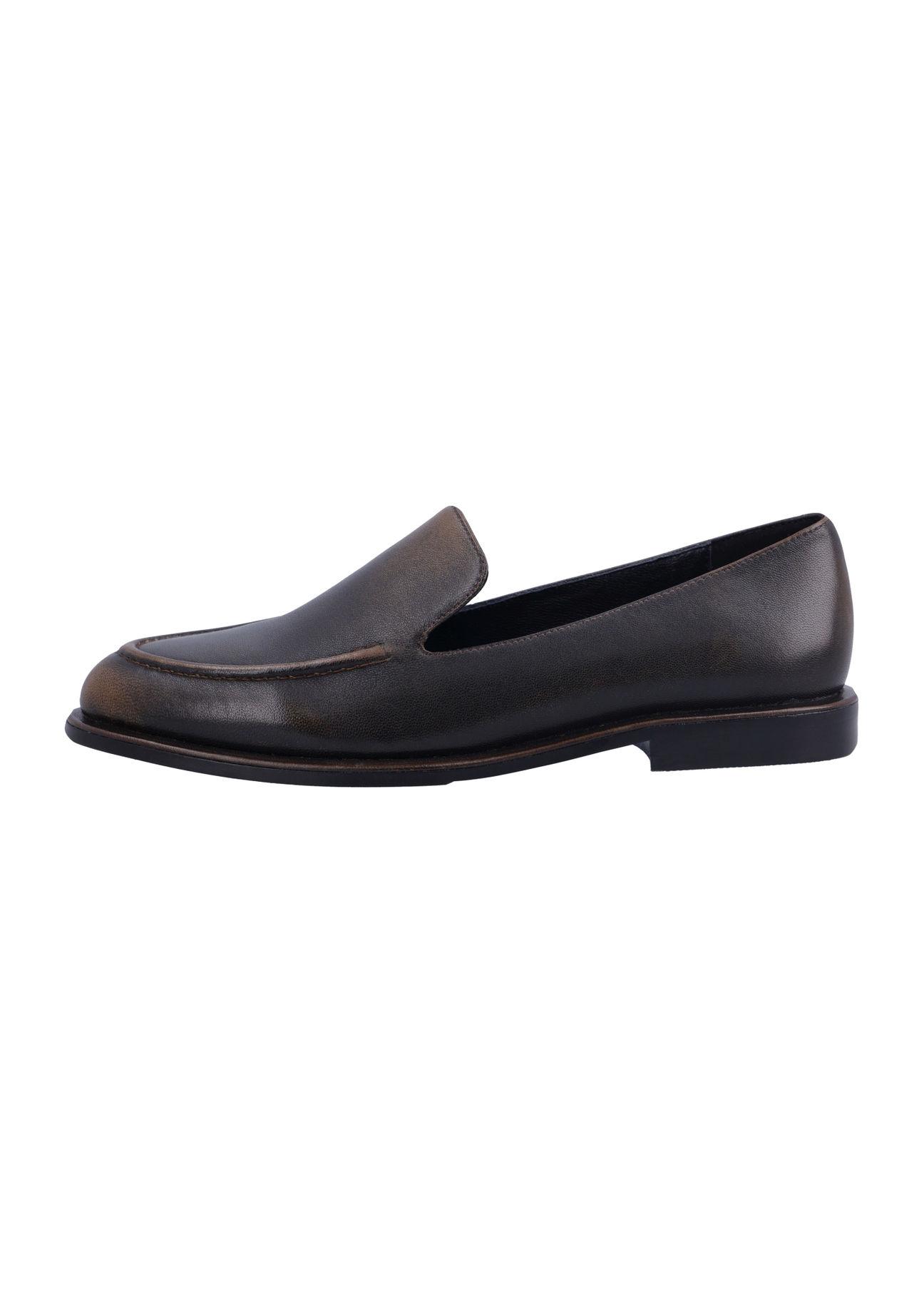 Dark brown women's leather moccasins BUTYD-1330-1I(Z26), side product view on white background.