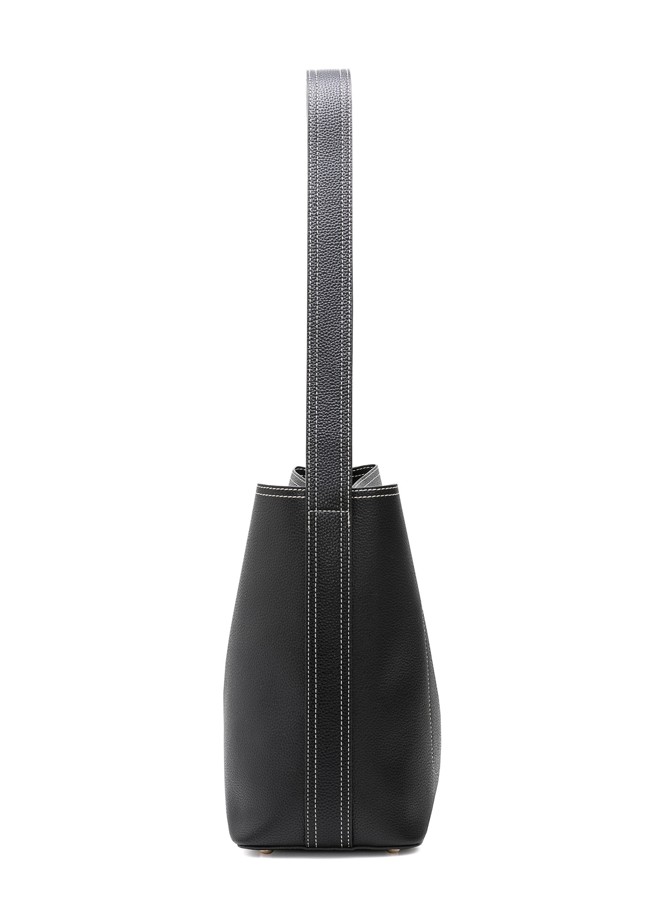 Black women's shoulder bag TOREC-1062-99(Z25), side view of the product on a white background.
