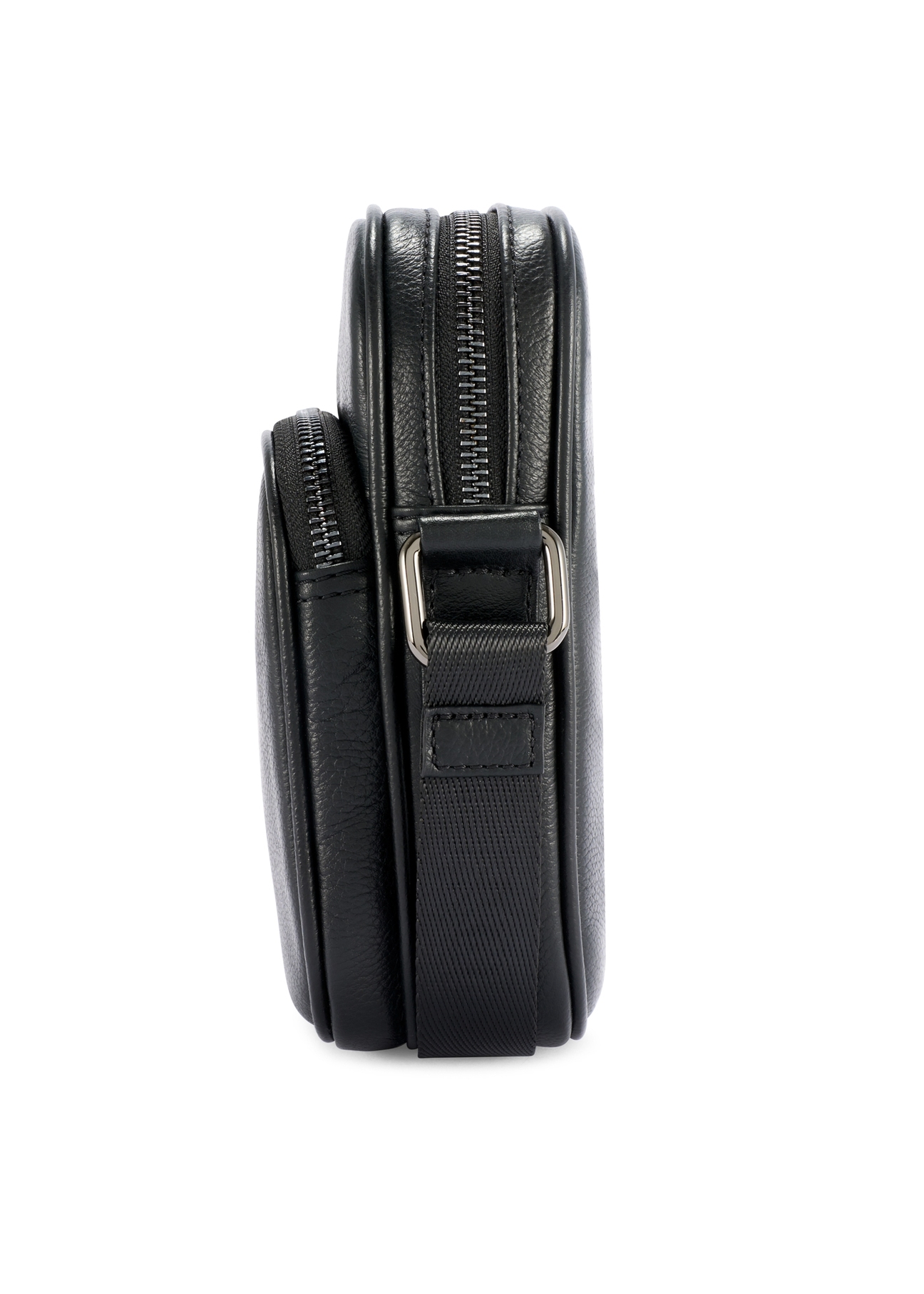 Black small leather men's bag TORMS-0409R-9I(W26), product view from the side on a white background.