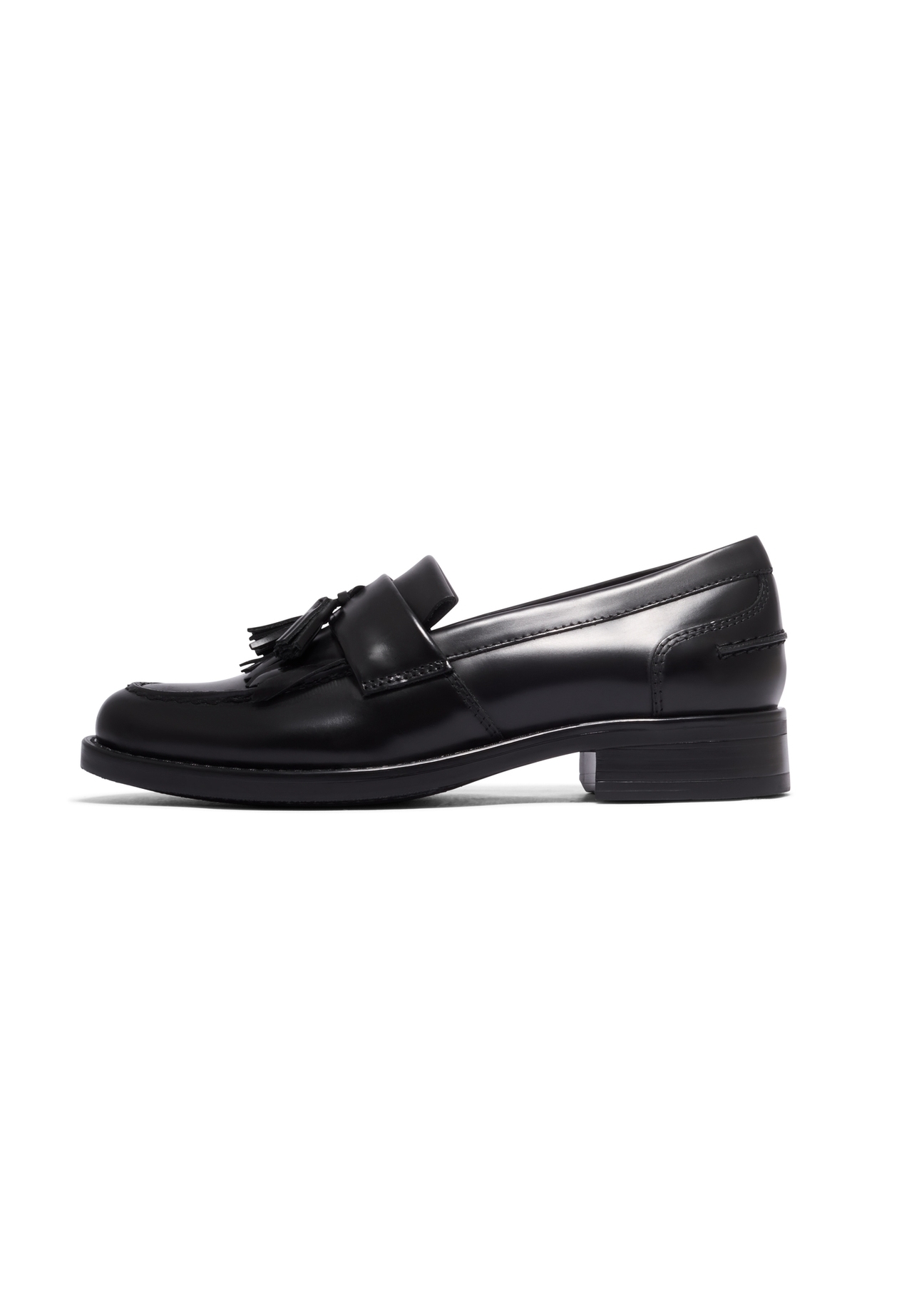 Women's leather moccasins with tassel BUTYD-1295-9F(Z26), side view of the product on a white background.